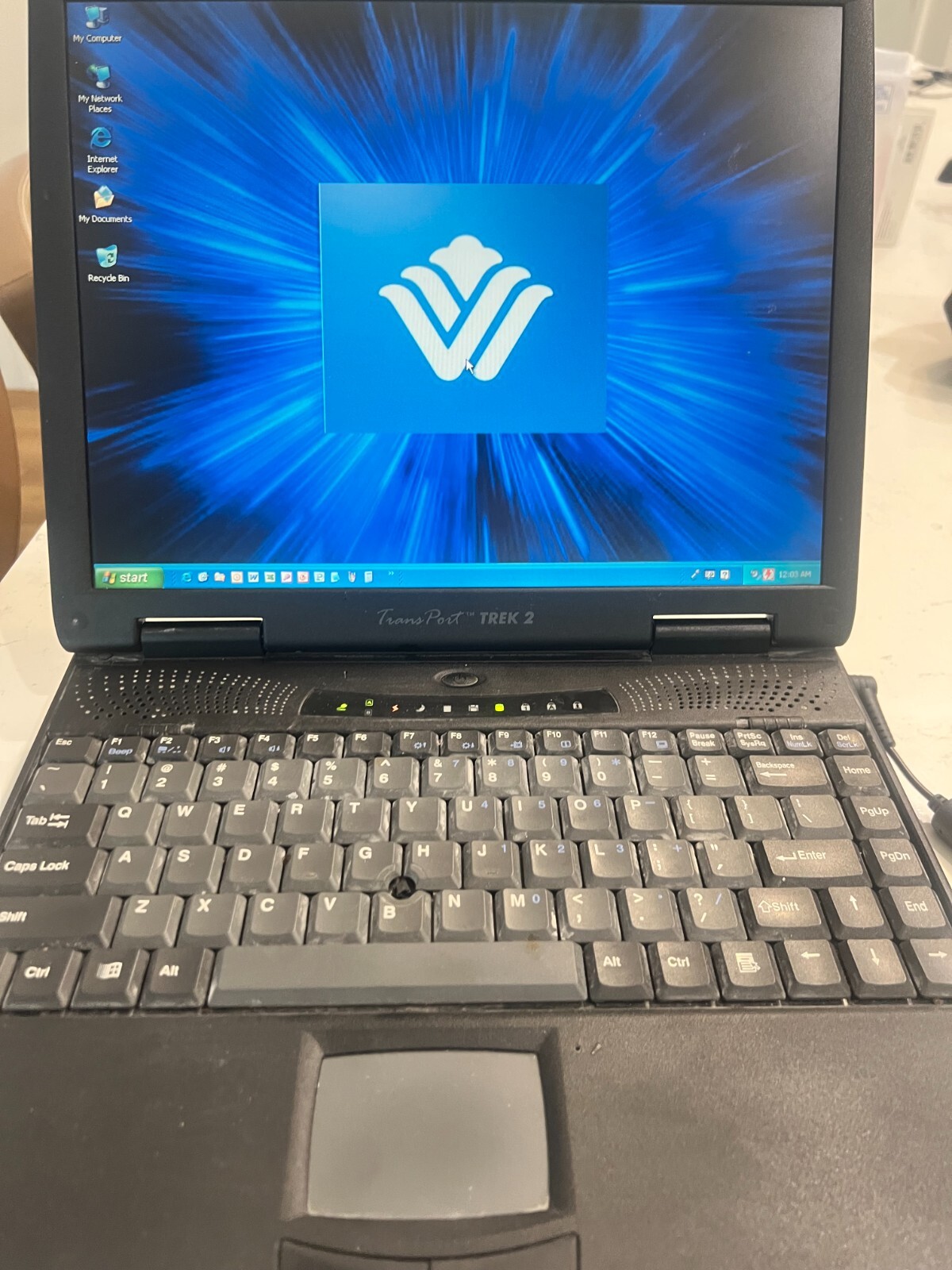 Micron Electronics Laptop Transport Trek 2 AGP 10GB HDD windows 98 ATI RAGE