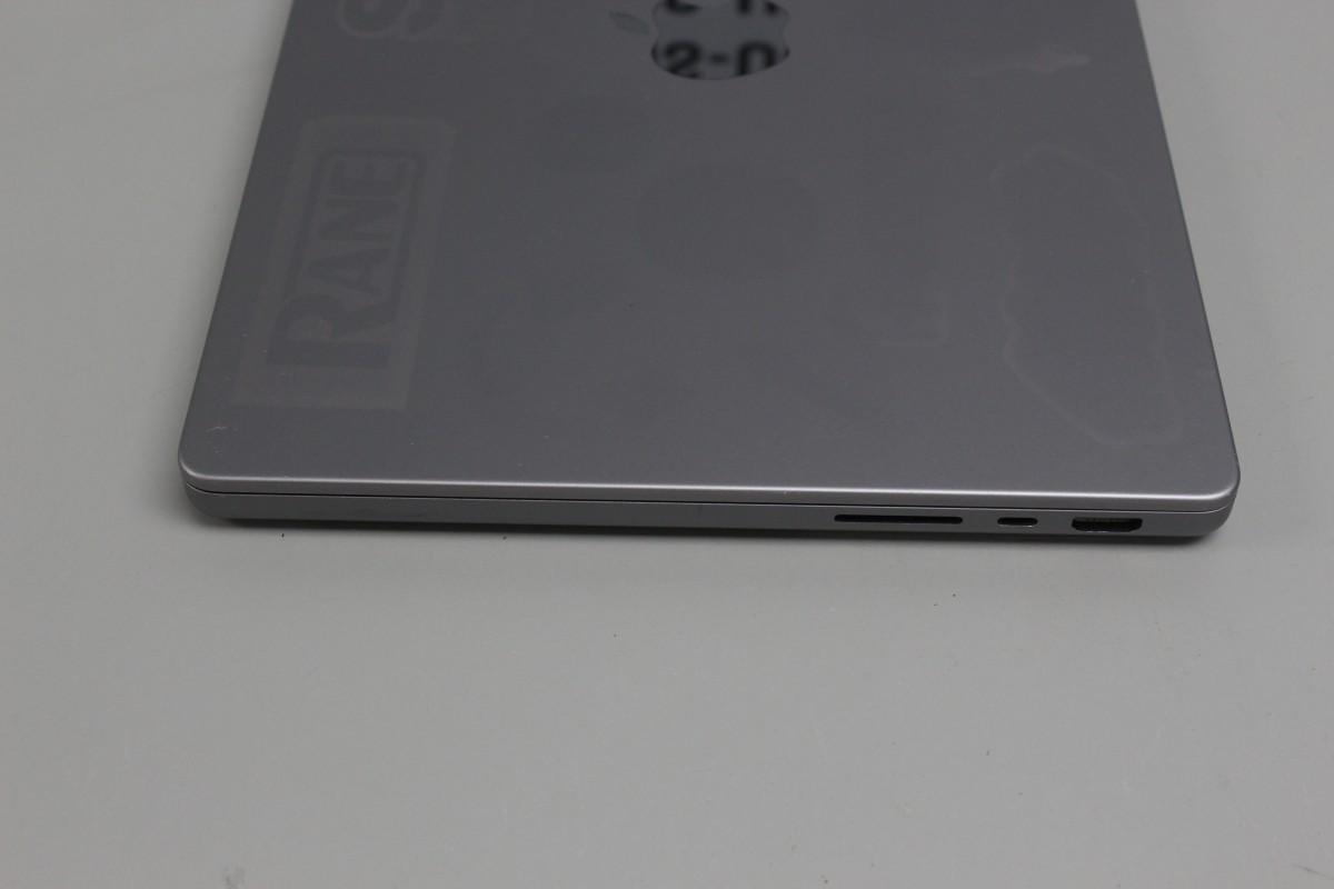 Apple Macbook Pro 14″ (1TB, M2 Pro, 16GB) Laptop Silver (C32042575)