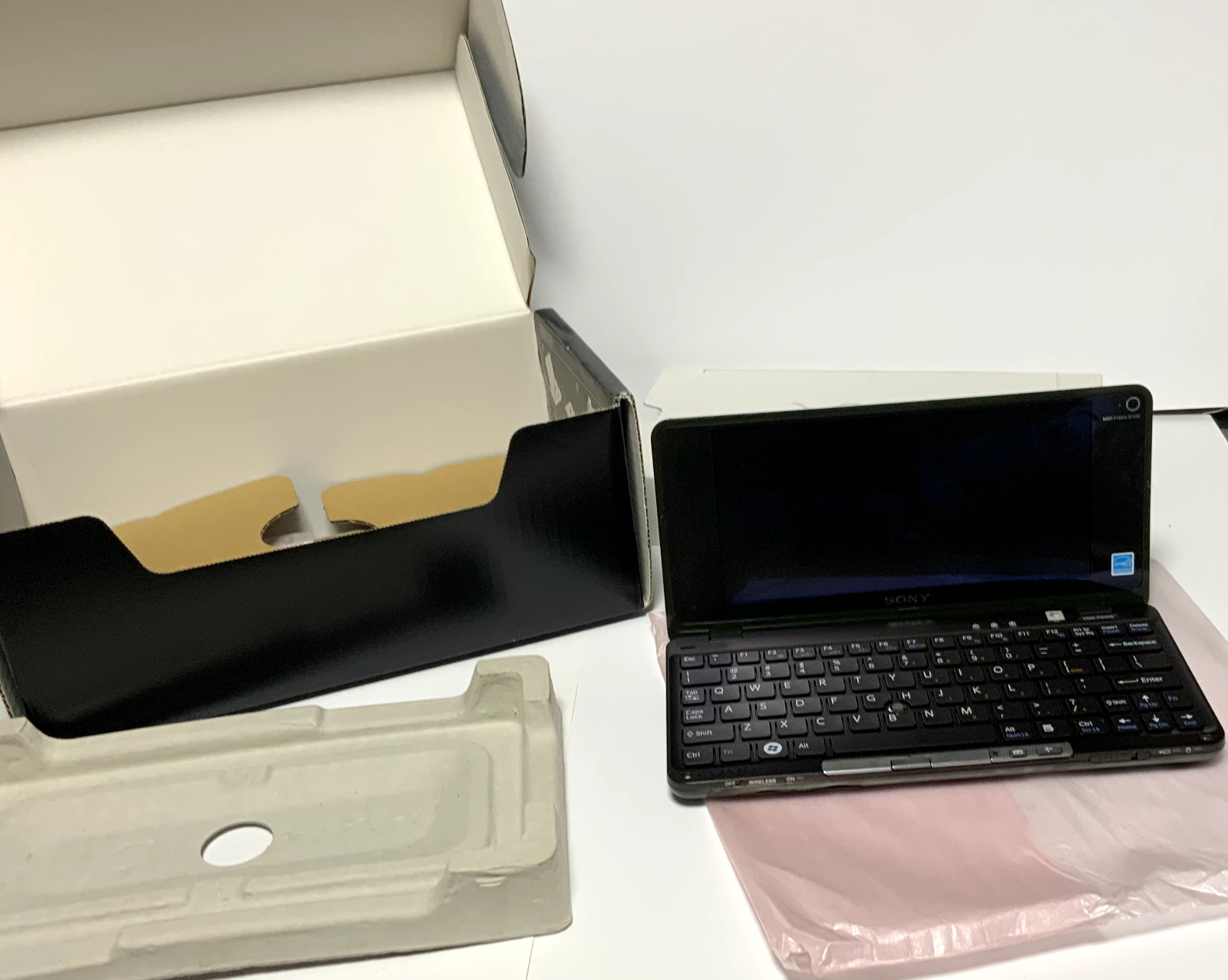 SONY VAIO type P VGN-P91HS Pocket Style PC Layered Peridot Intel Z550 2GHz 2GB