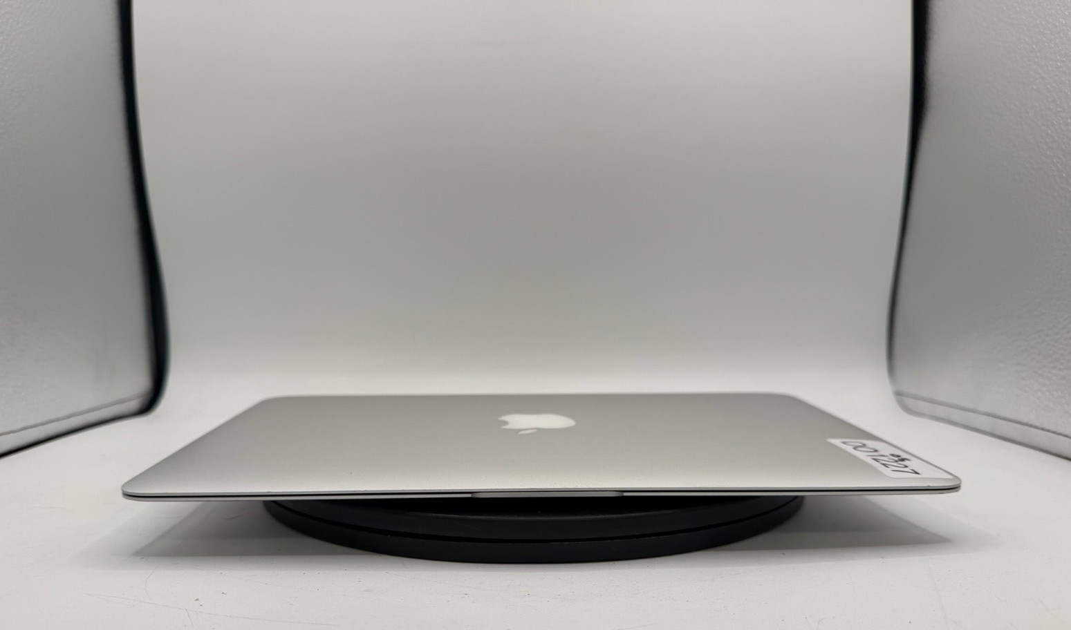 APPLE MacBook Air 6,1 2013-i5-4250U@1.30GHz 4GB DDR3 Ram 256GB SSD OS Big Sur