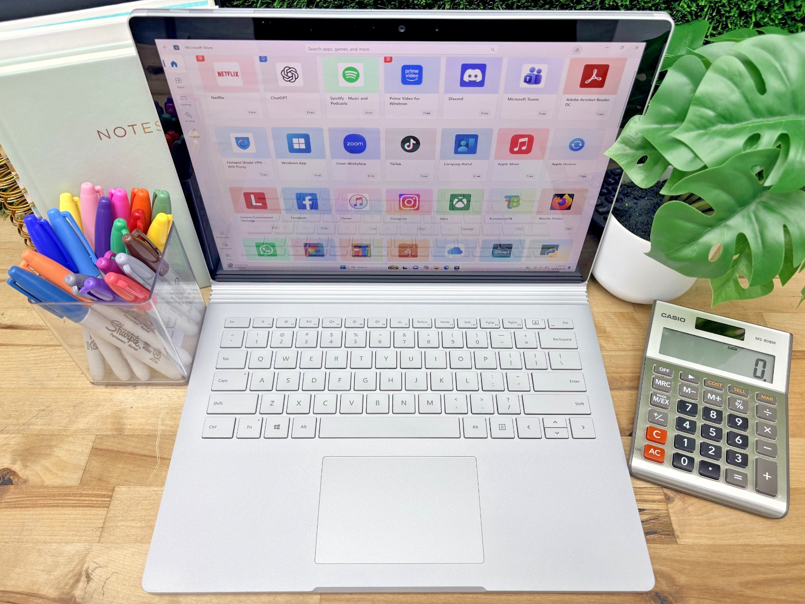 Microsoft Surface Book 2 Intel i7-8th Gen 1.90GHz 16GB RAM 512GB SSD Win 11 Pro*