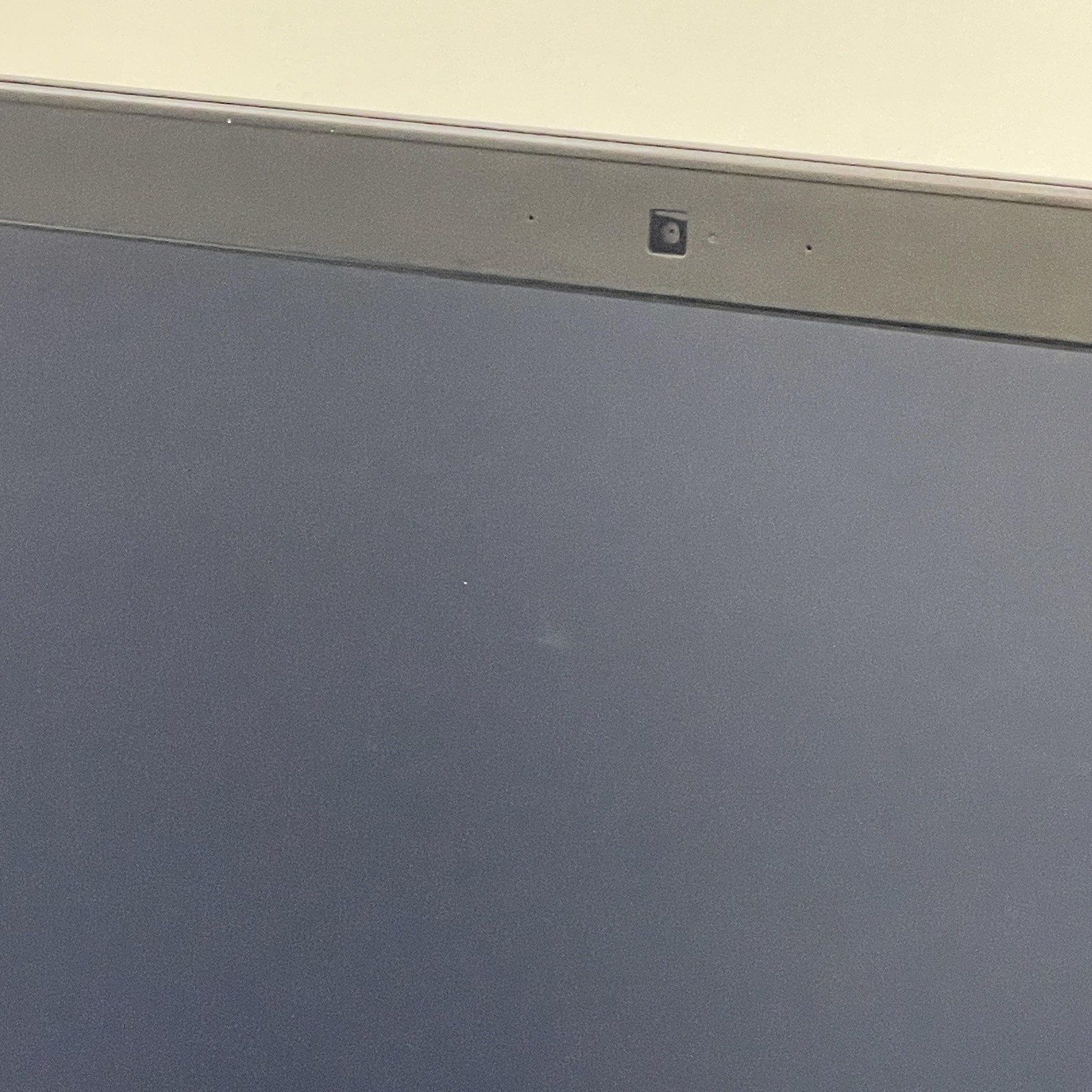 Dell Precision 7510 15 FHD i7-6820HQ 2.70GHz 16GB 512GB Quadro M1000M LCD BLEED