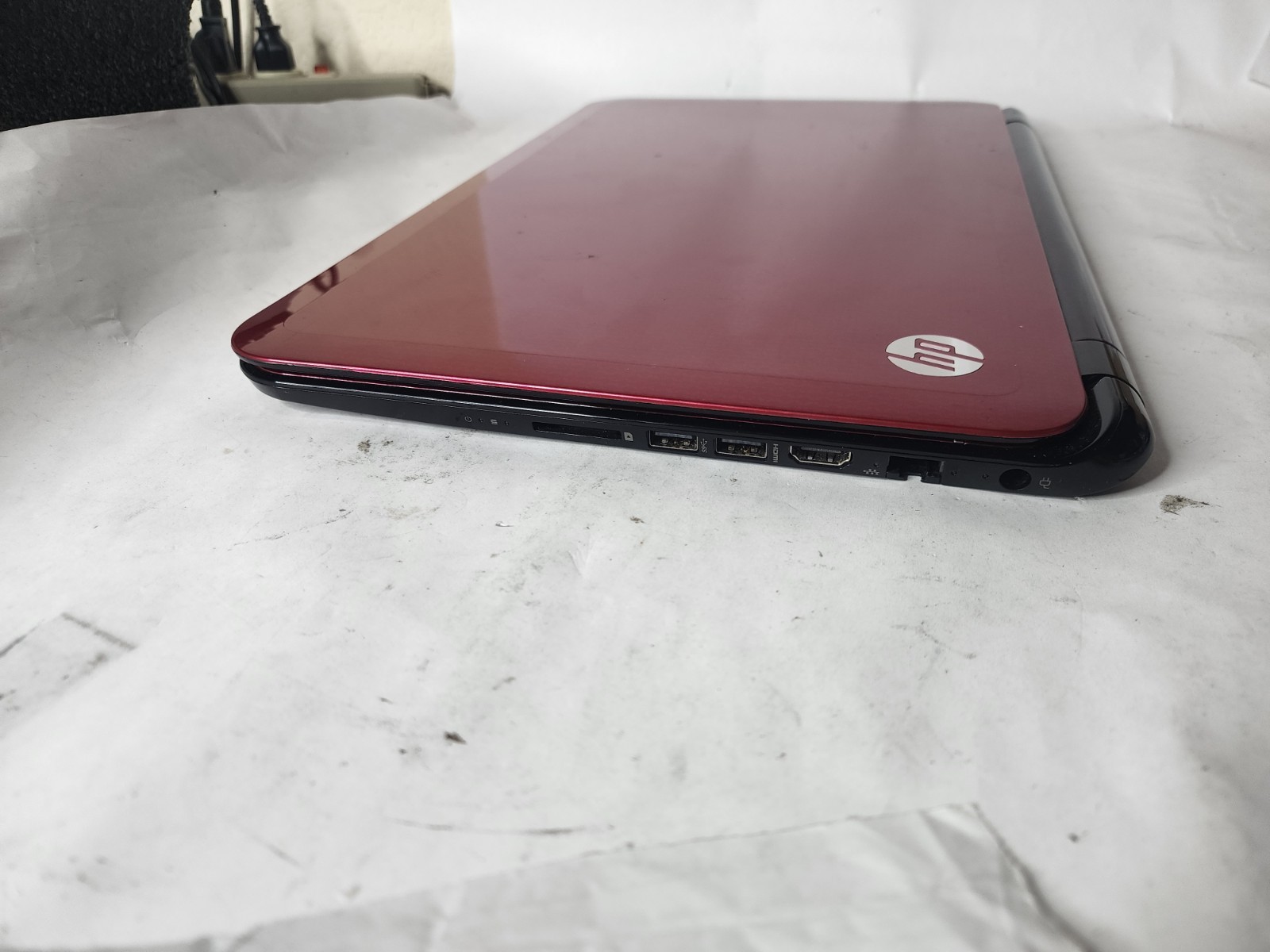 hp pavilion sleekbook 15-b023cl Intel i5-3317u@1.70ghz 6gb Ram Win8 READ