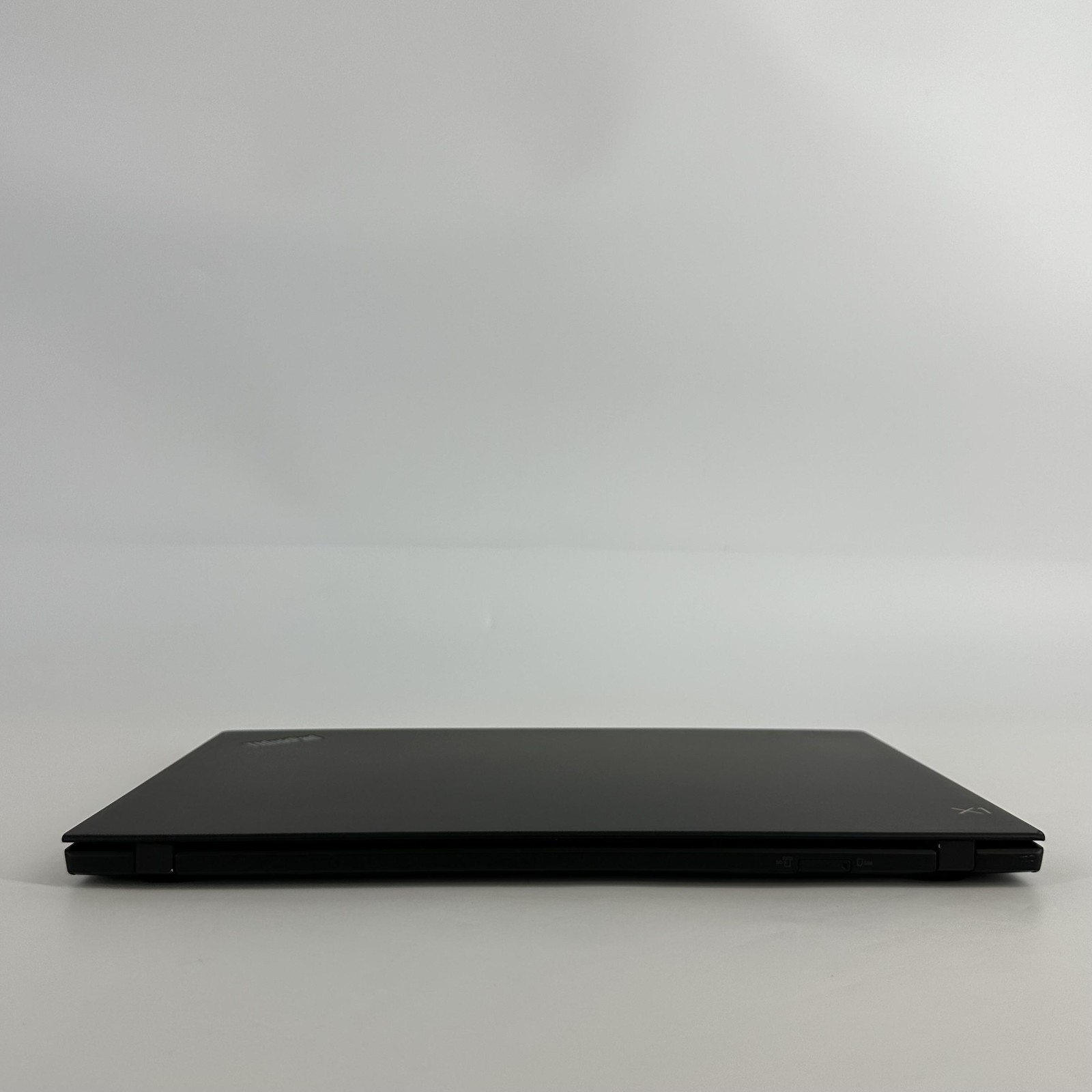 Lenovo ThinkPad X1 Carbon Gen 6 14 2K i7-8550U 1.80GHz 16GB 256GB BAD USB-C Port