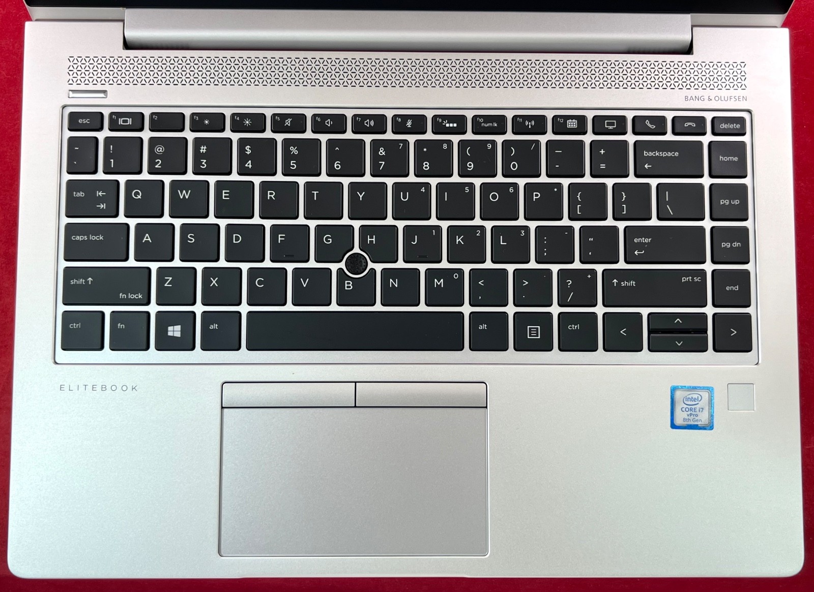 NEAR MINT HP ELITEBOOK 840 G6 14″ FHD DISPLAY INTEL i7-8665U 256GB 8GB, 3 CYCLES