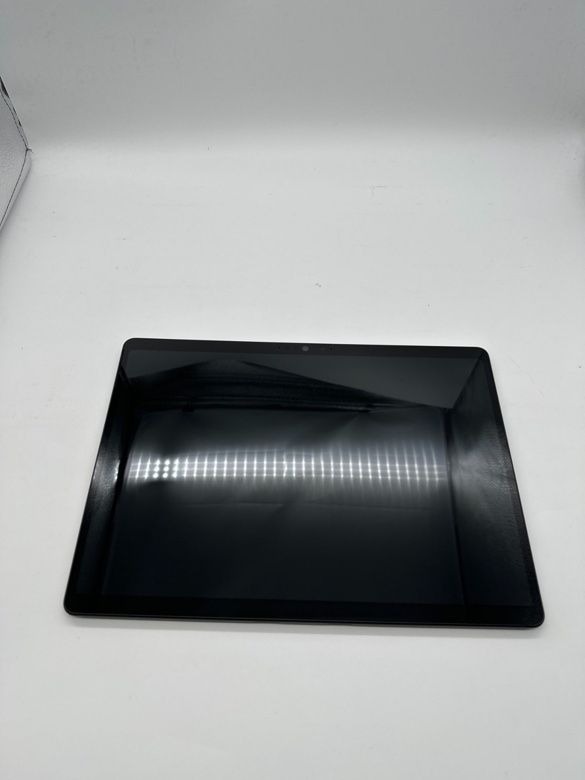 Microsoft Surface Pro 11 Copilot+ PC 13″ Snapdragon X Plus 16/256 SSD Win11 pro