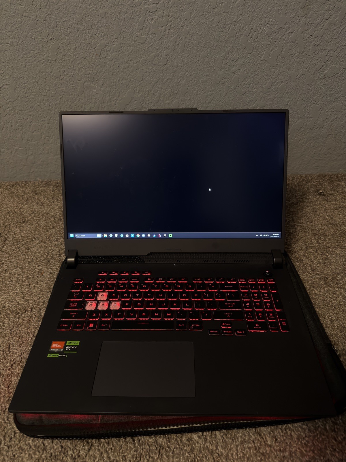Asus ROG Strix G17 17.3″ Ryzen 9 7845HX 3.0GHz 16GB RAM 1TB SSD GeForce RTX 4060