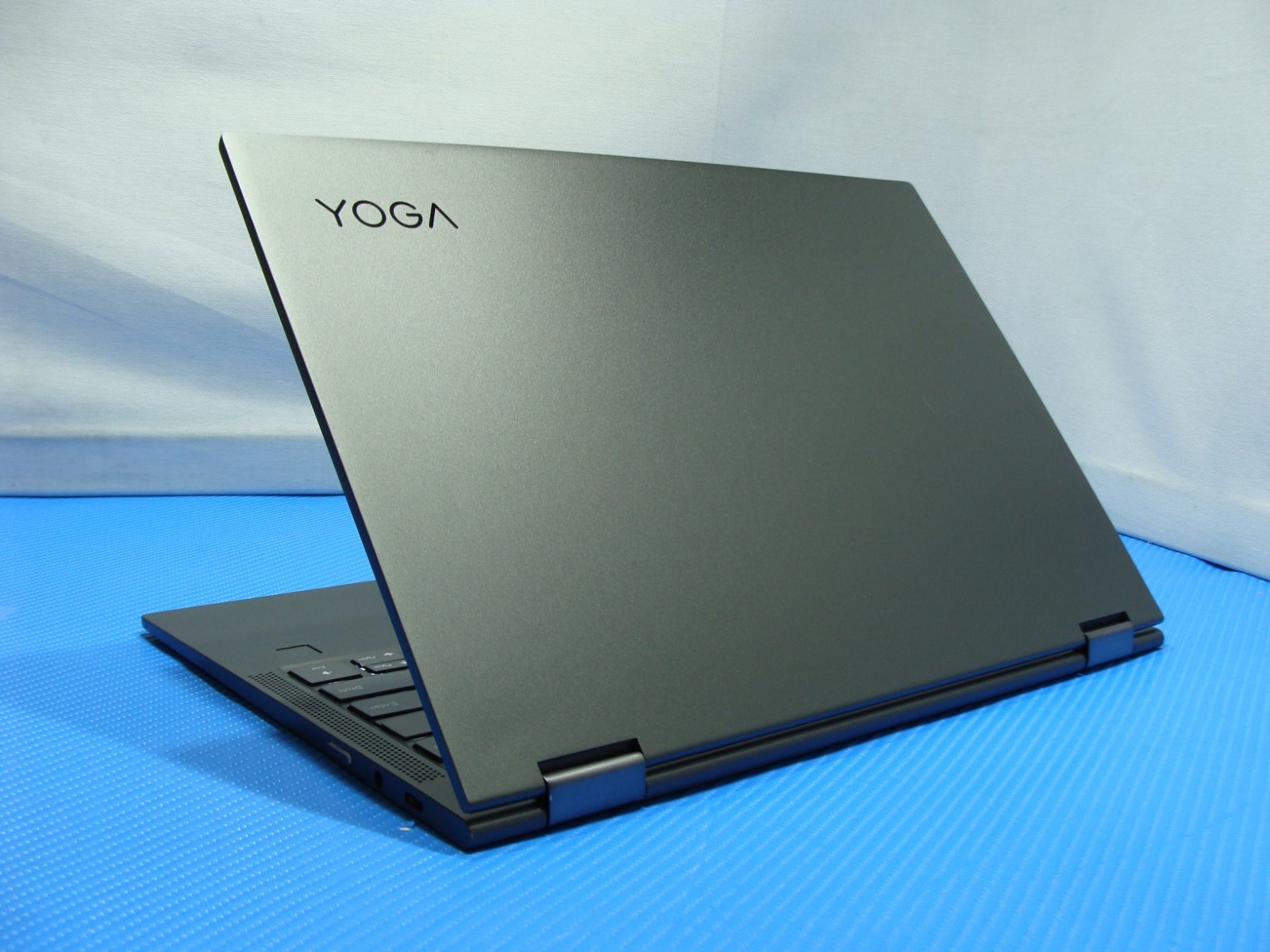 Lenovo Yoga C630-13Q50 13.3″ FHD Touch Snapdragon SDM850 2.9GHz 8GB 120GB LTE