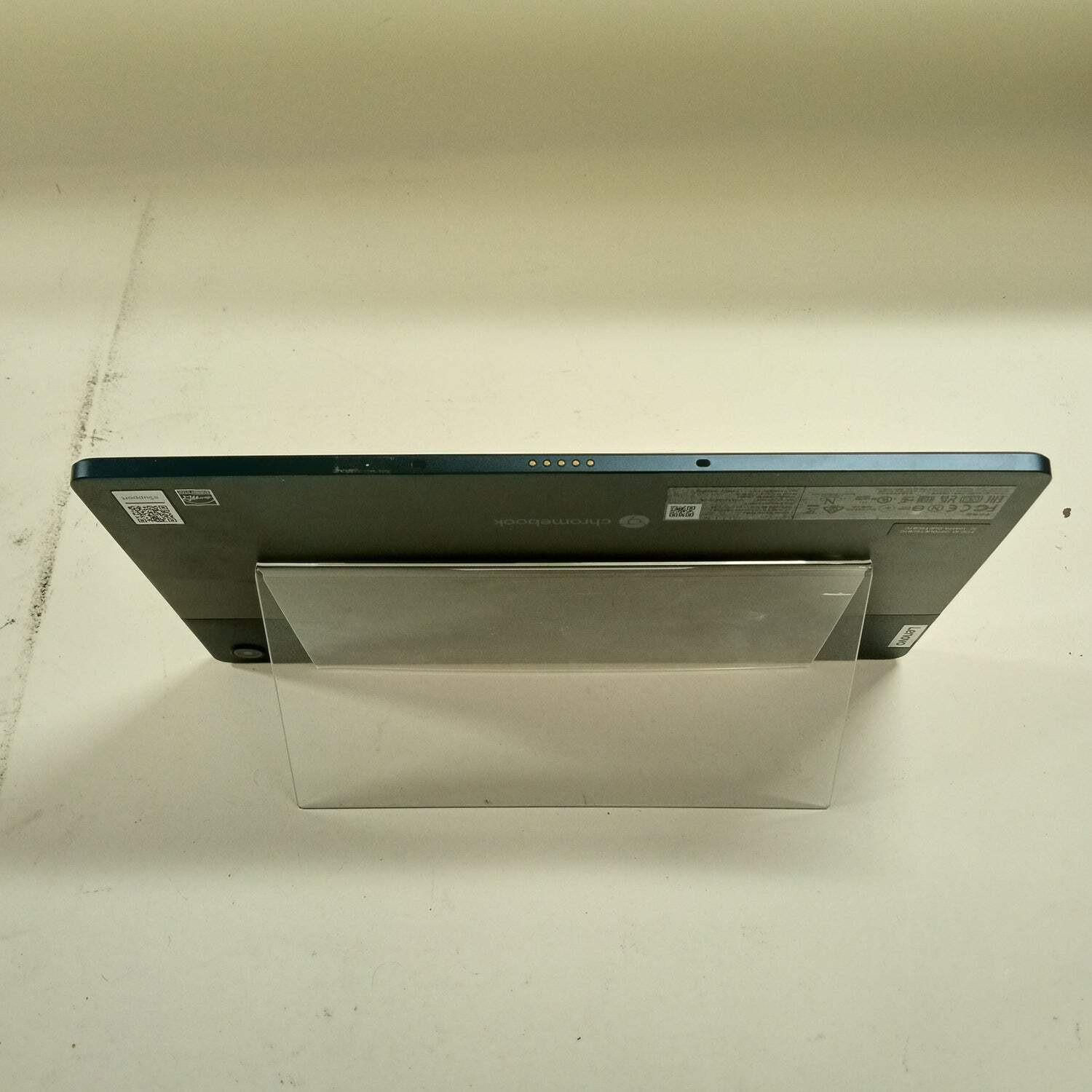 Lenovo IdeaPad Duet 5 13Q7C6 13.3″ Snapdragon 7c 2.55Ghz 8GB RAM 128GB SSD