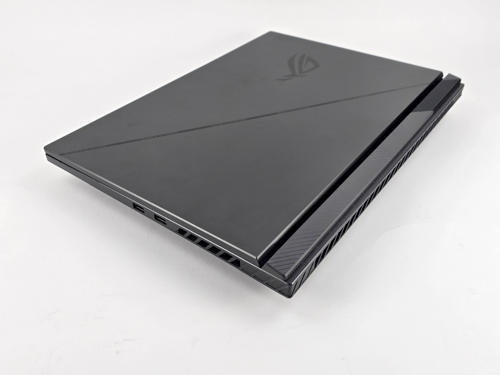 ASUS ROG Strix G18 QHD+ 240Hz (Core i9-14900HX, 32GB, 2TB SSD, RTX 4080) – Used
