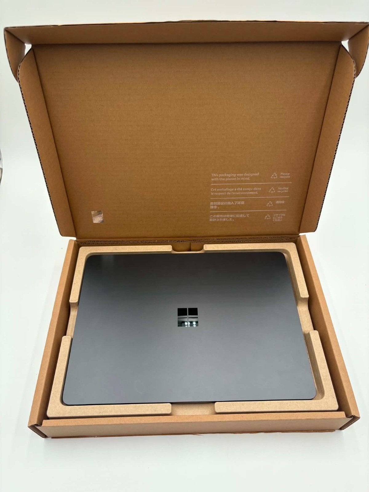 13.8″ Microsoft Surface Business Laptop 7th Ed – Intel Ultra 7 268V, 32GB, 256GB