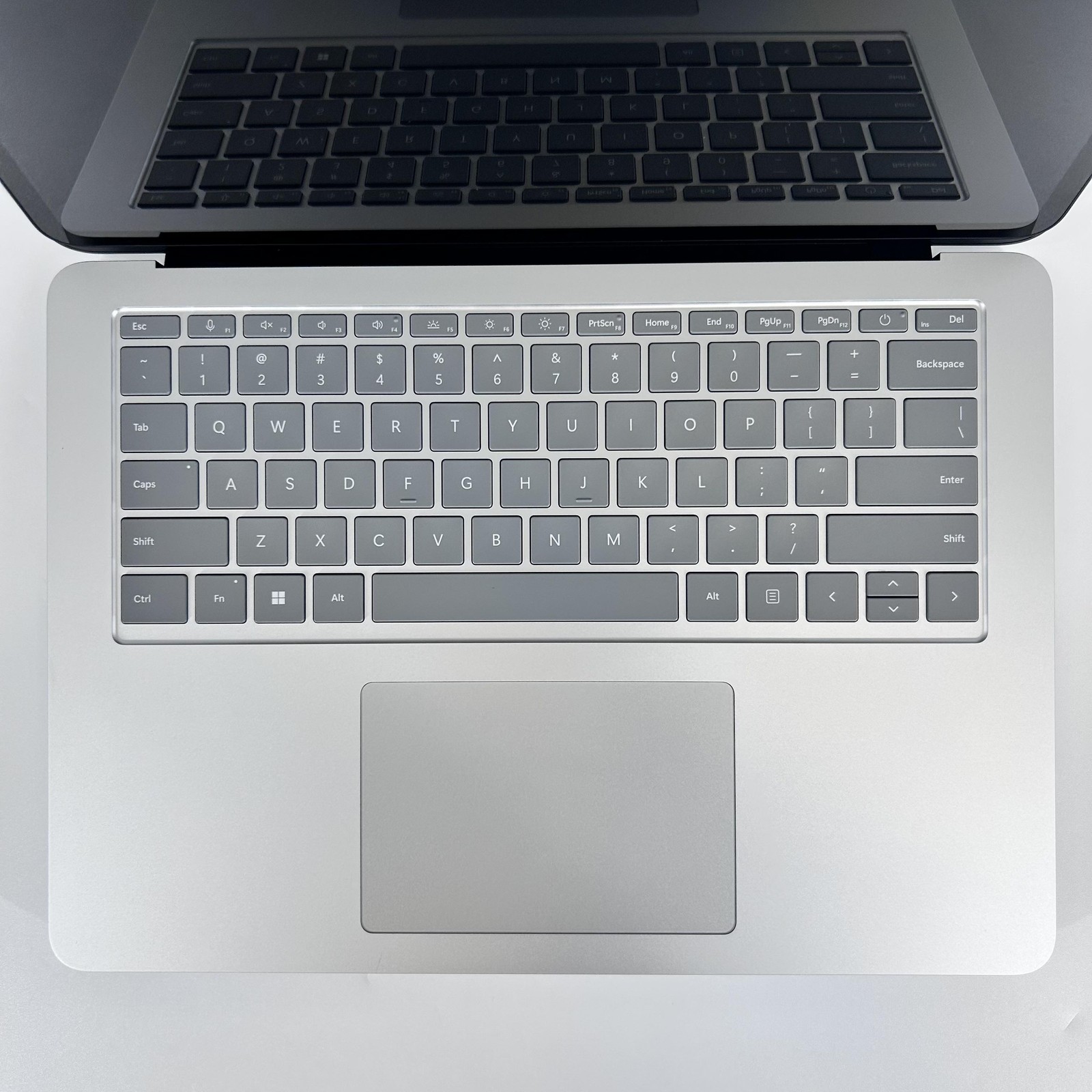 Microsoft Surface Laptop Studio 2 14.4 2K TOUCH i7-13800H 64GB 2TB RTX 4060
