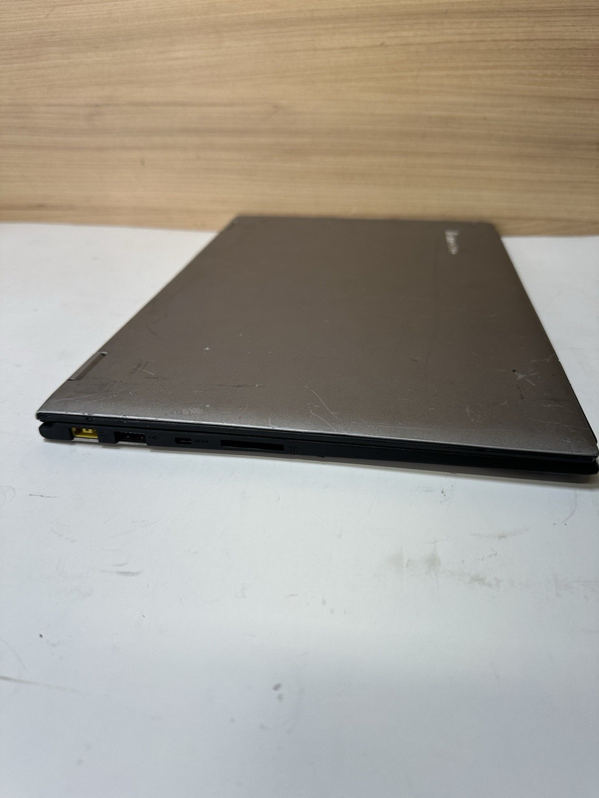 Lenovo Yoga 2 Pro i7-4510u 2GHz, 8GB RAM, 256GB mSATA SSD(for Parts Or Repair)