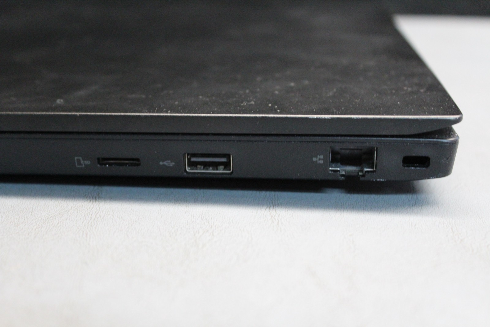 Lenovo ThinkPad E590 15.6″ (i5-8265u – 8GB RAM – 1TB Storage- Win10Pro) *USED*