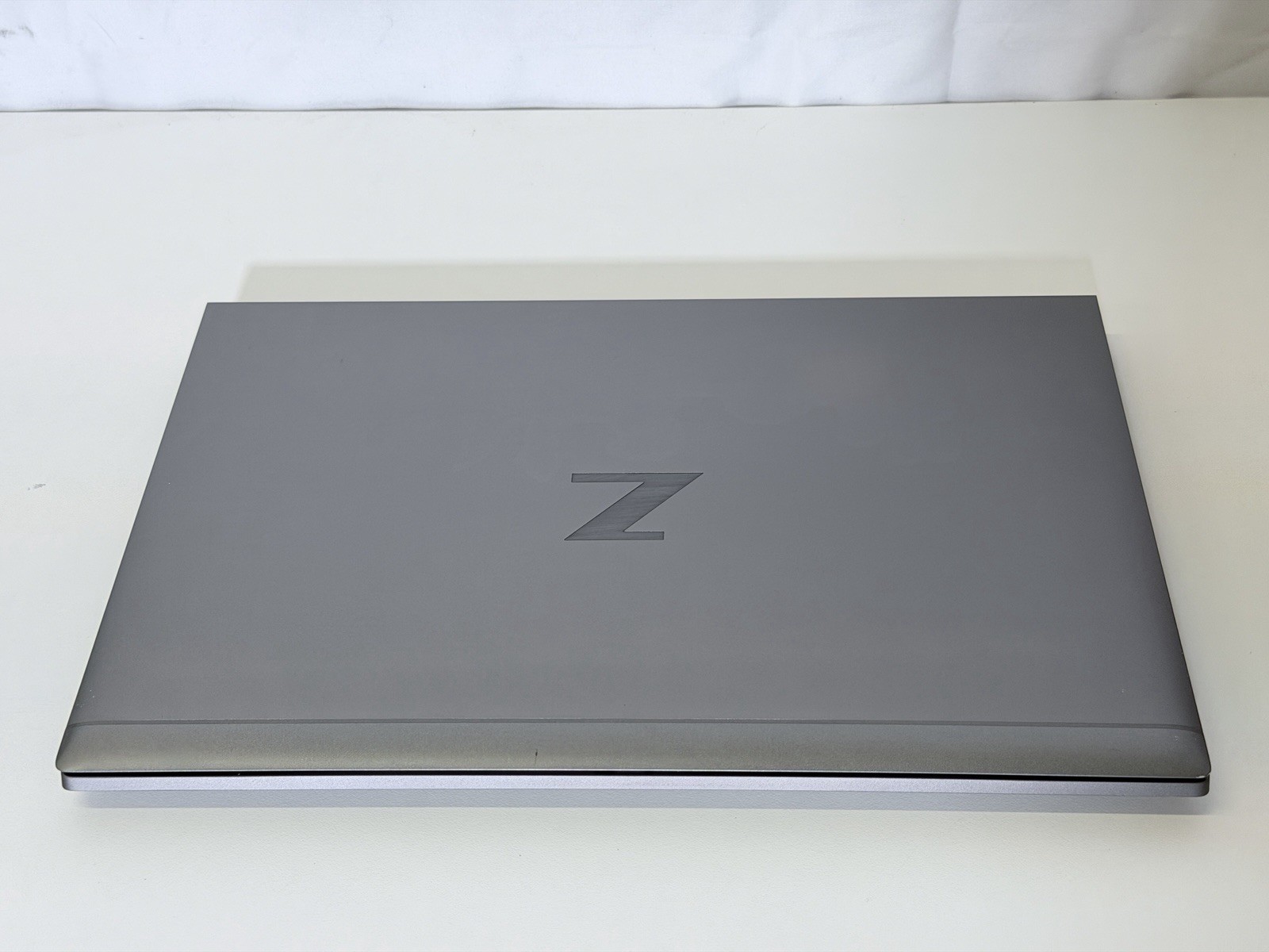 HP ZBook Firefly 14 G8 i7-1185G7, 16GB, 256GB, Win11Pro + Charger