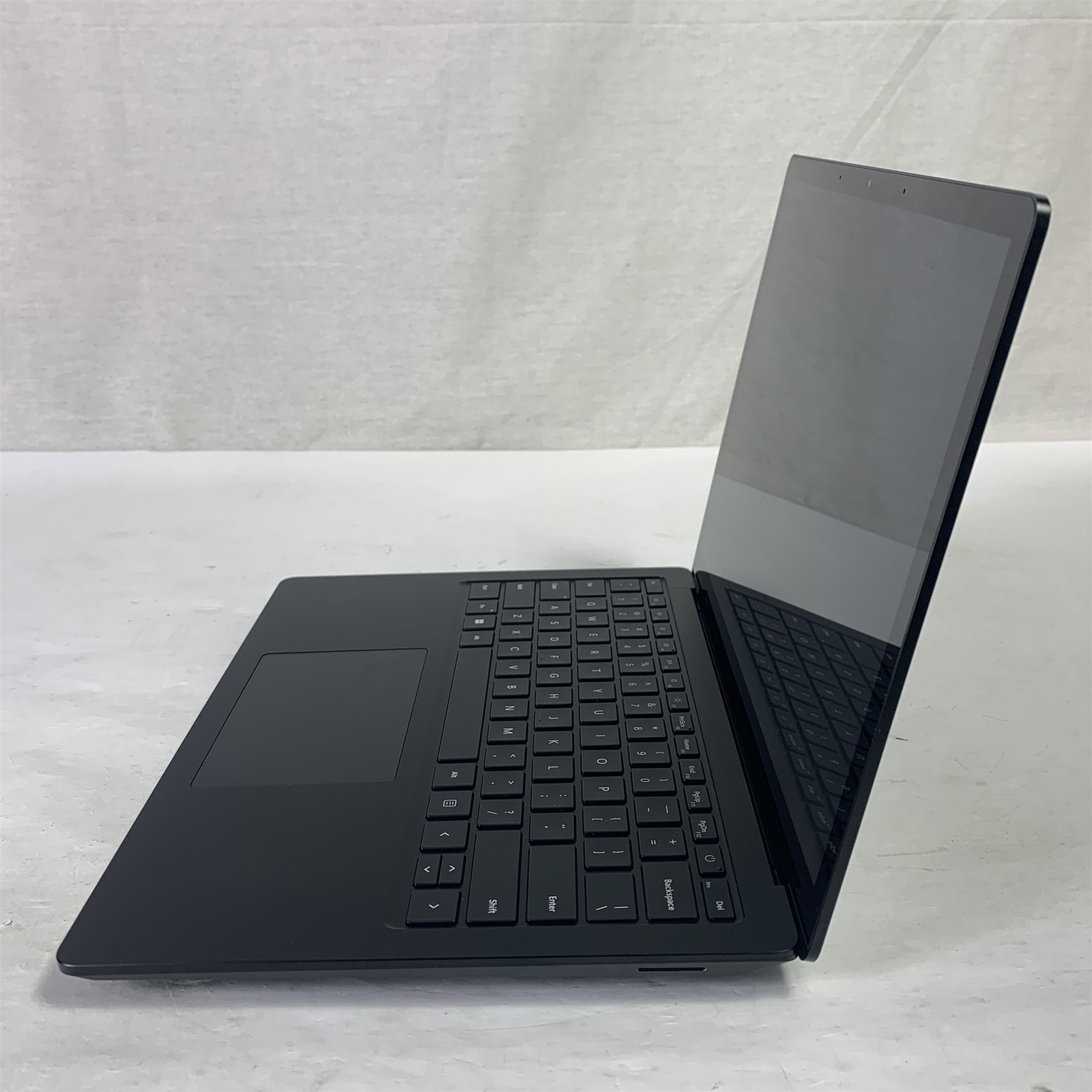 Microsoft Surface Laptop 5 1951 13.5″ i5-1245U 1.6GHz 16GB 256GB NVMe SSD -Win11