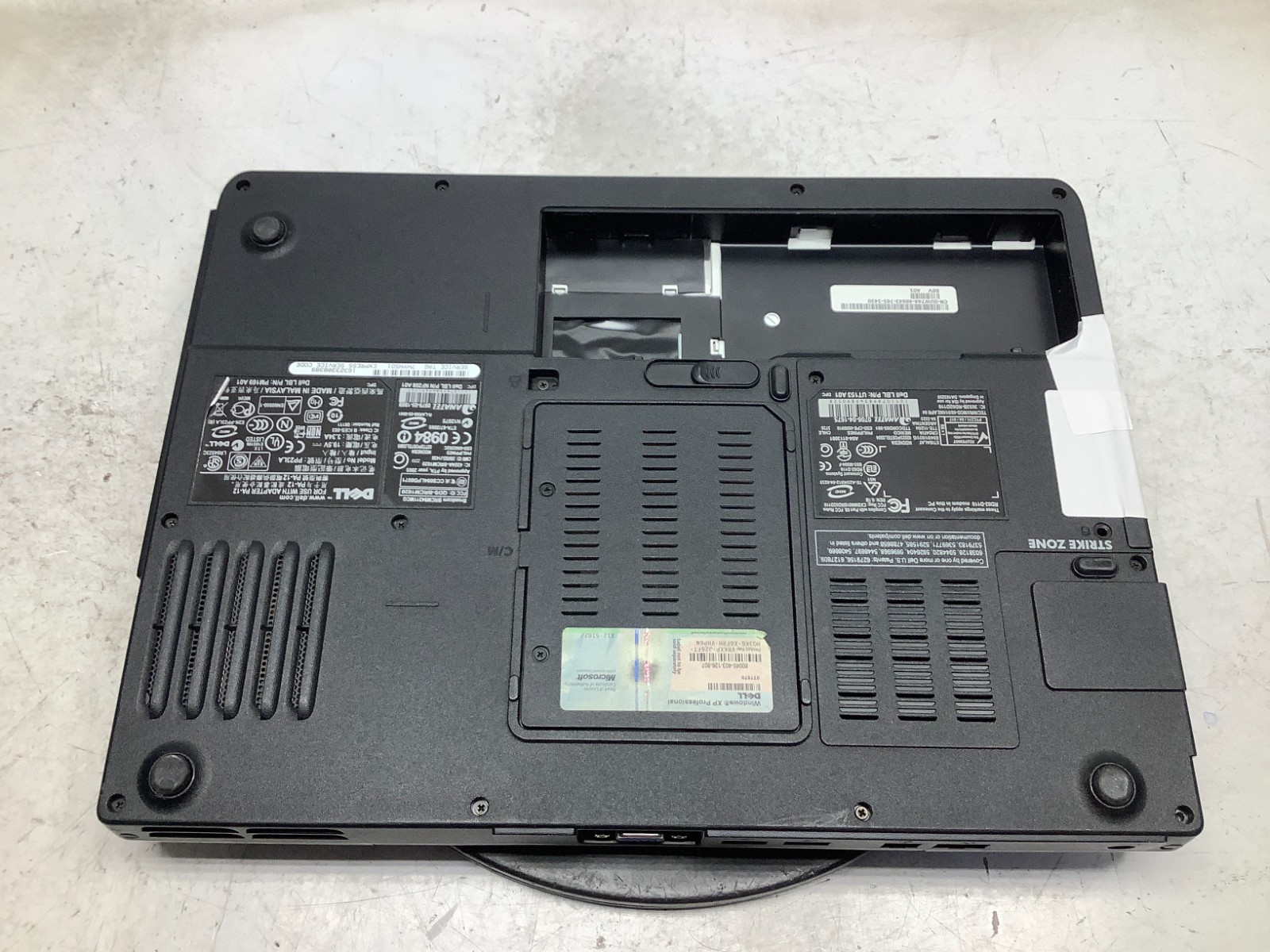 Dell Inspiron 1501 AMD Athlon 64 X2 TK-53 1.7GHz 1 GB NO HDD