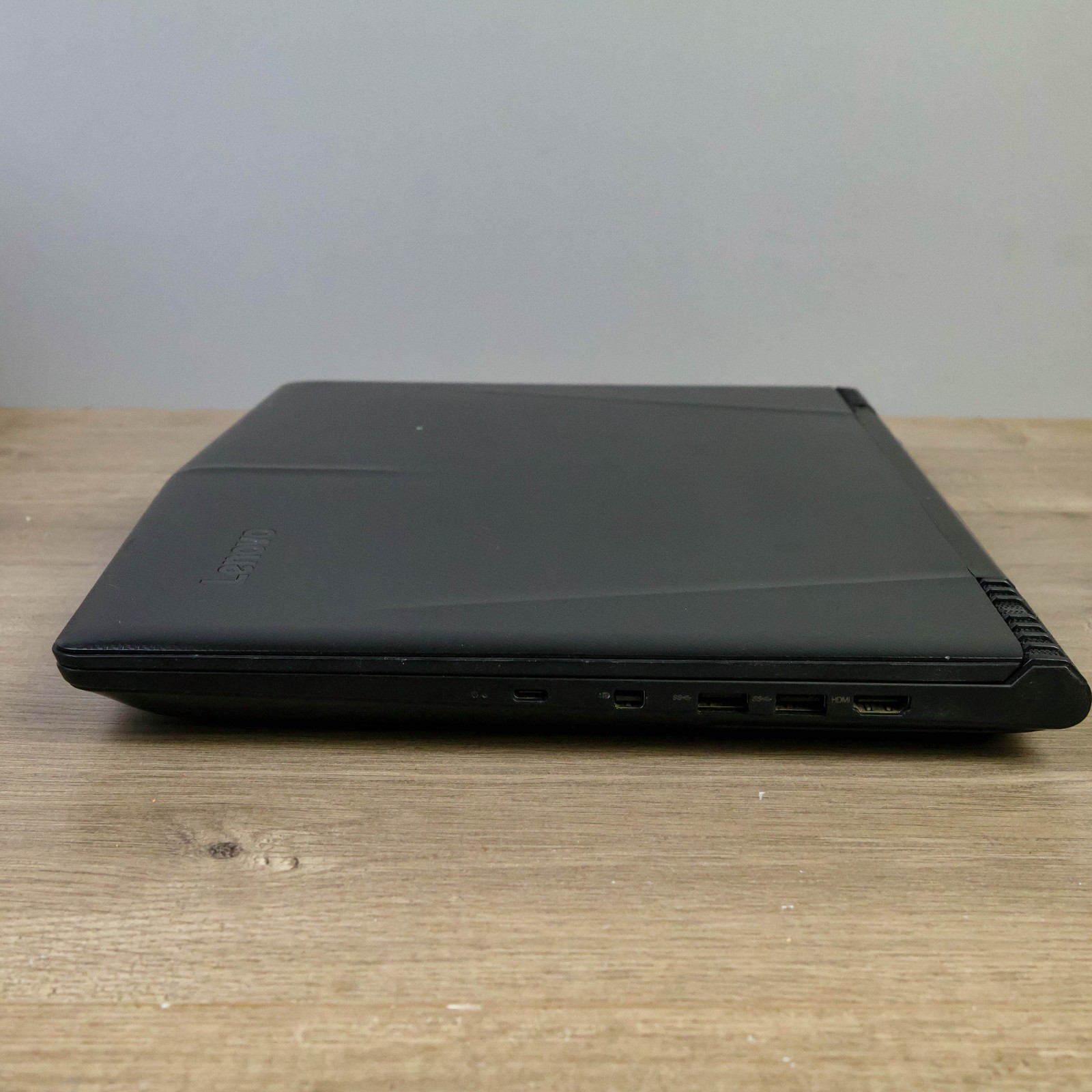 Lenovo Legion Y520 i7-7700HQ GTX 1060 3GB 8GB 128GB SSD 1TB HDD 15.6 Gaming