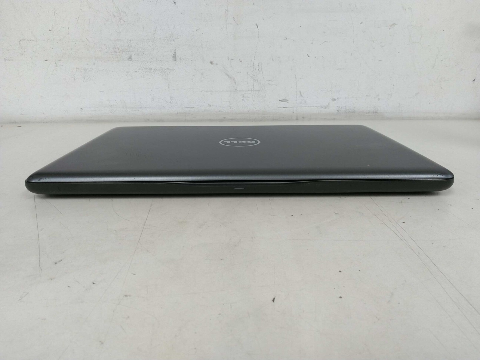 Dell inspiron 5565 15.6″AMD A9-9400 2400mhz 8gb ram 240gb SSD Charger* GFFPYL2
