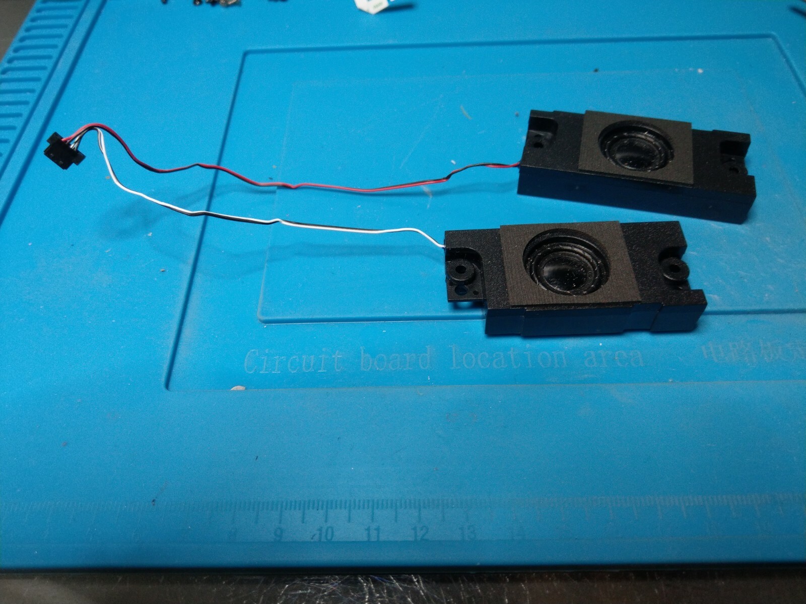 MEDION AKOYA E7425 ERAZER P7647 P7651 MD61158 SPEAKERS 04A4-0280000