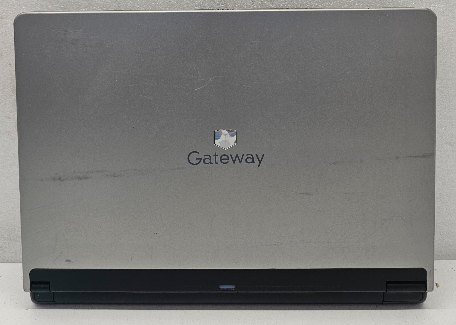 Gateway M210 Laptop Intel Celeron M 2MB Ram NO HD/OS (FL)
