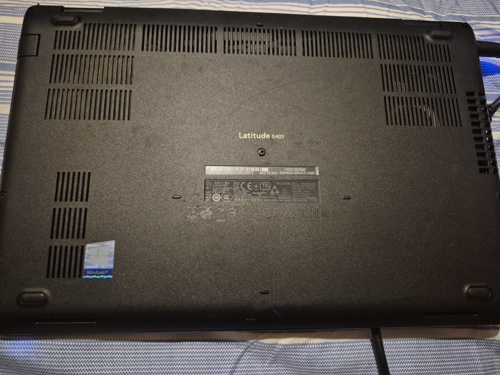 Dell Latitude 5401 14″ i7-9850H 8GB RAM No Drive PARTS BIOS LOCKED
