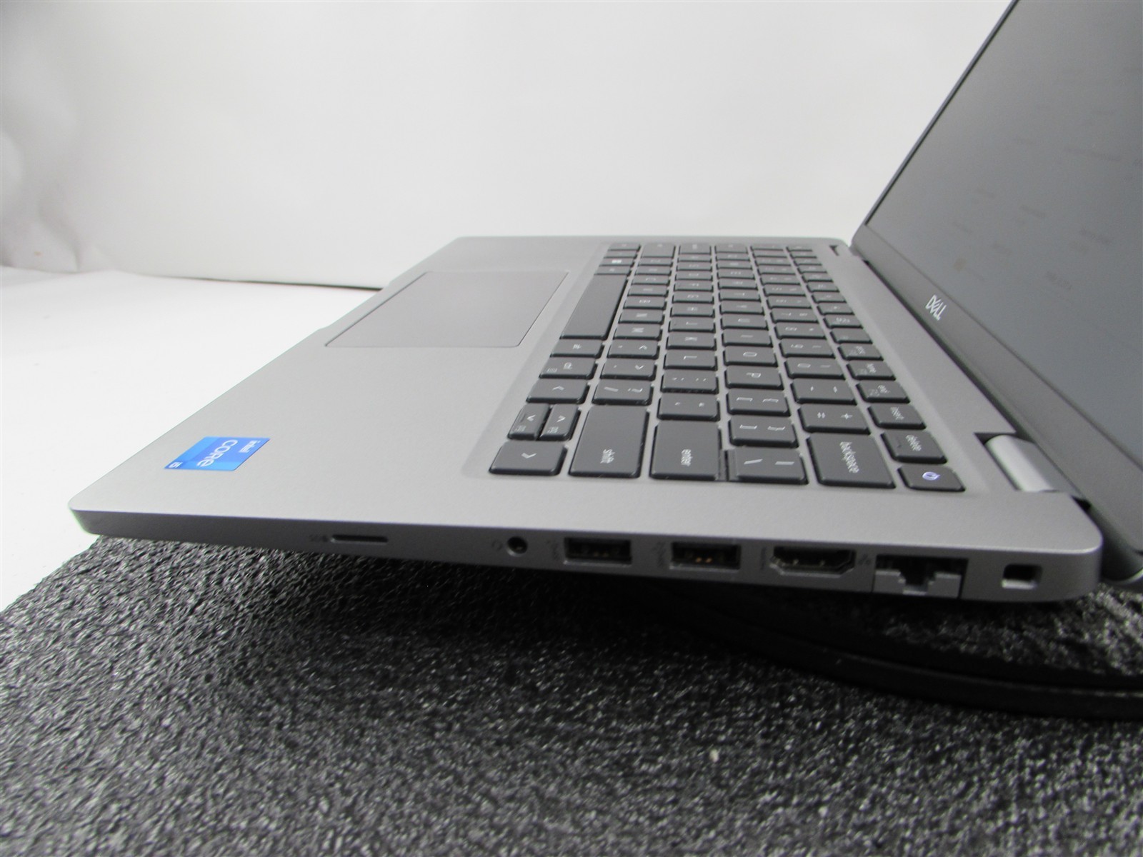 DELL LATITUDE 5430 1920X1080 FHD TOUCH I5-1245U 256GB SSD 16GB RAM NO O.S