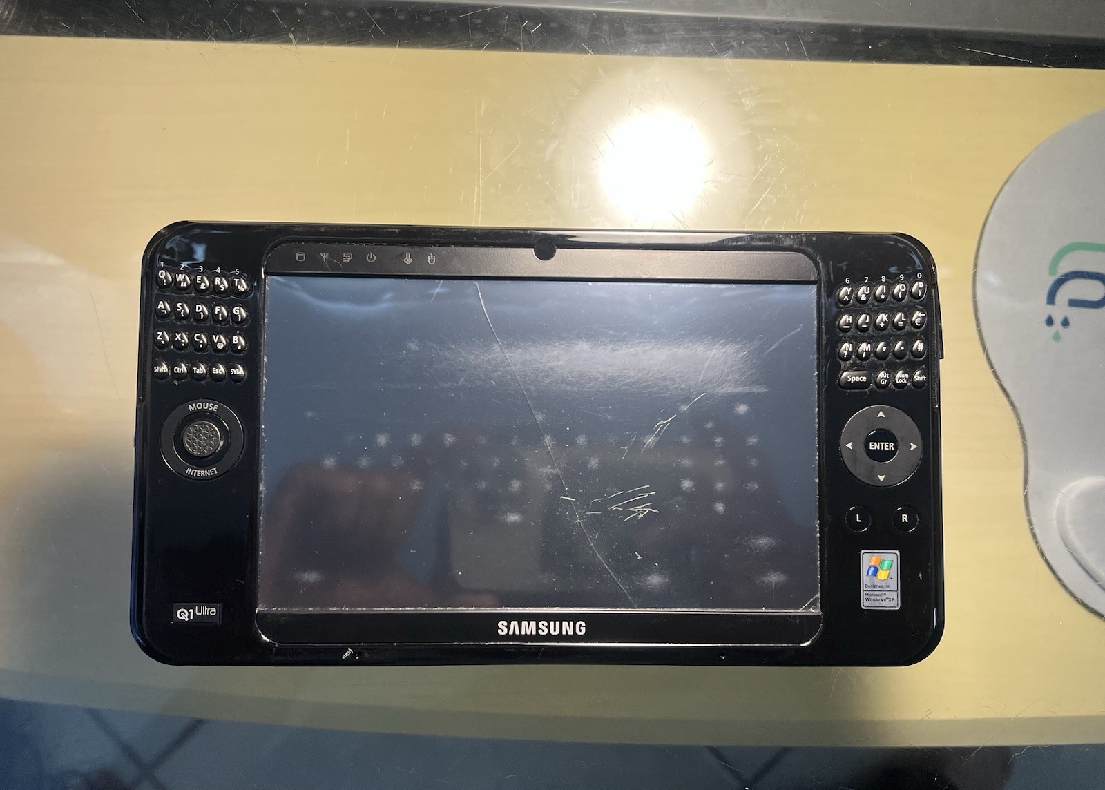 Samsung Q1 Ultra Handheld Computer Windows NP-Q1U No AC Adapter UNTESTED AS IS