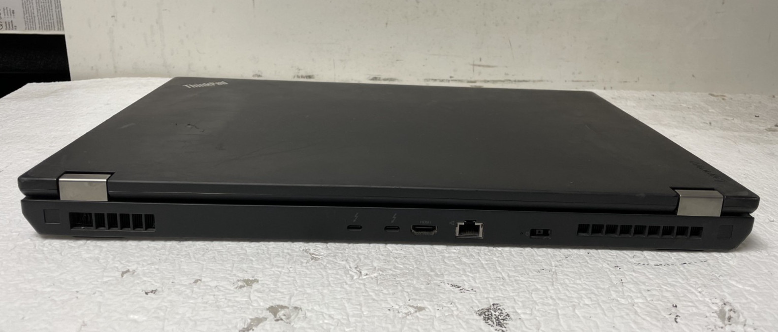 Lenovo Thinkpad P70 Intel Core i7 8GB RAM NO HDD NO Power Parts *READ