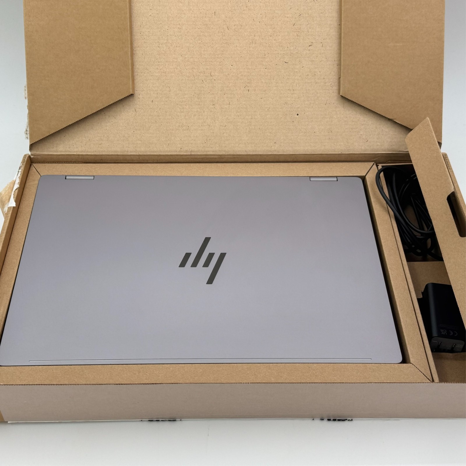 HP OmniBook X Flip 16″ 2K OLED Touch Ryzen AI 9 465 32GB 512GB Copilot+ Laptop