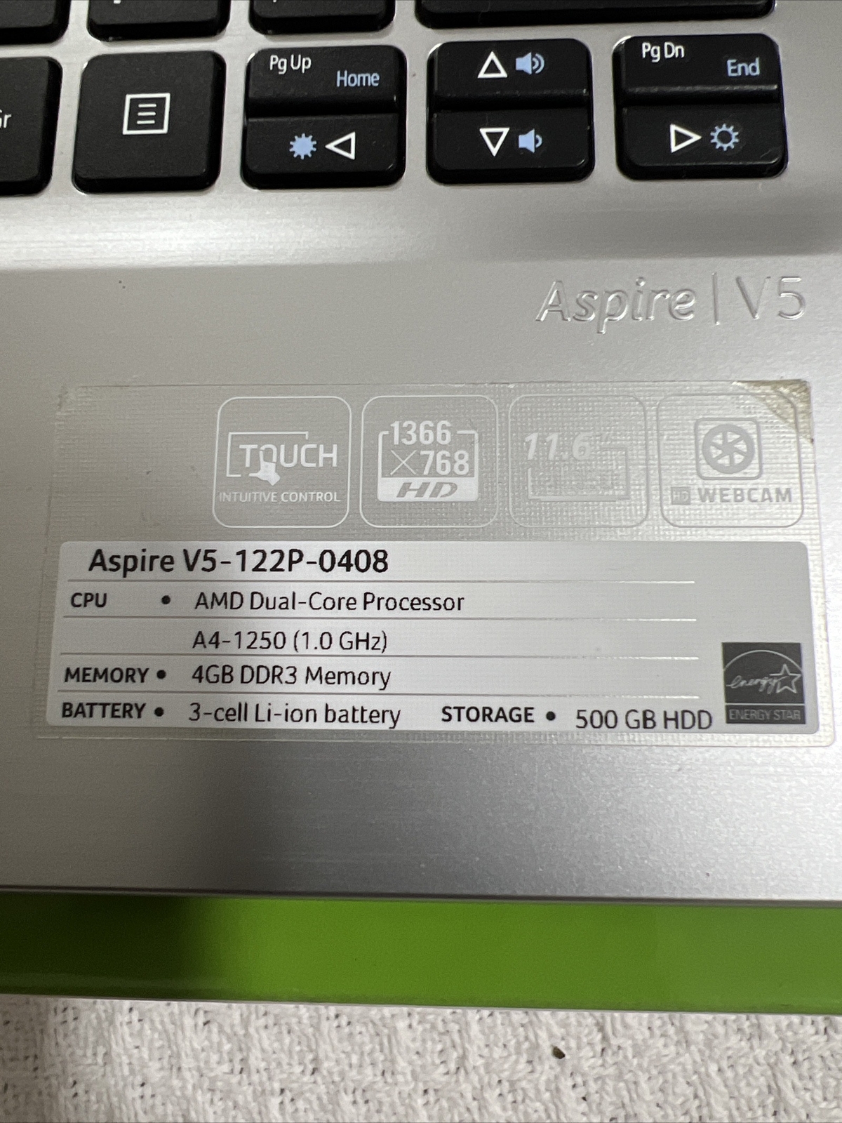 Acer V5-122P 0408 TOUCH 11.6″AMD A4-1250 4GB RAM, 500 GB HD Window8 HDMI Webcam