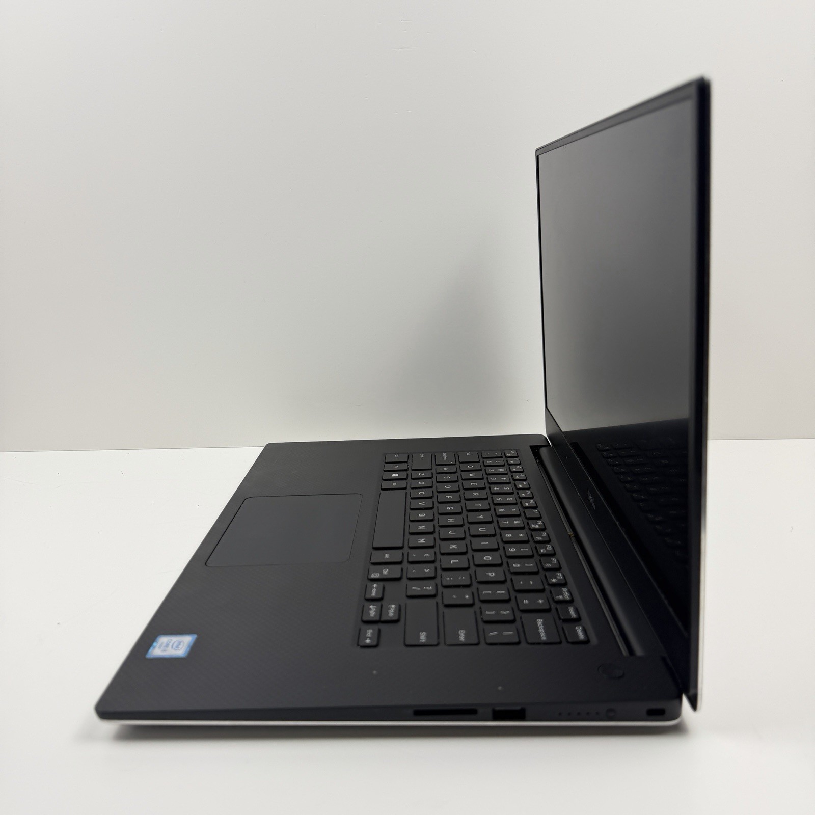 Dell Precision 5510 15.6″ Laptop i5-6300HQ 4GB RAM 128GB SSD Win11 w/ Charger