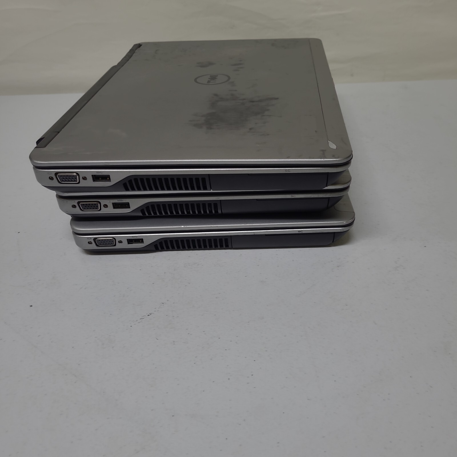 Dell Latitude Laptops E6440 14″ NO OS NO HDD READ AS IS CRACKED SCREENS