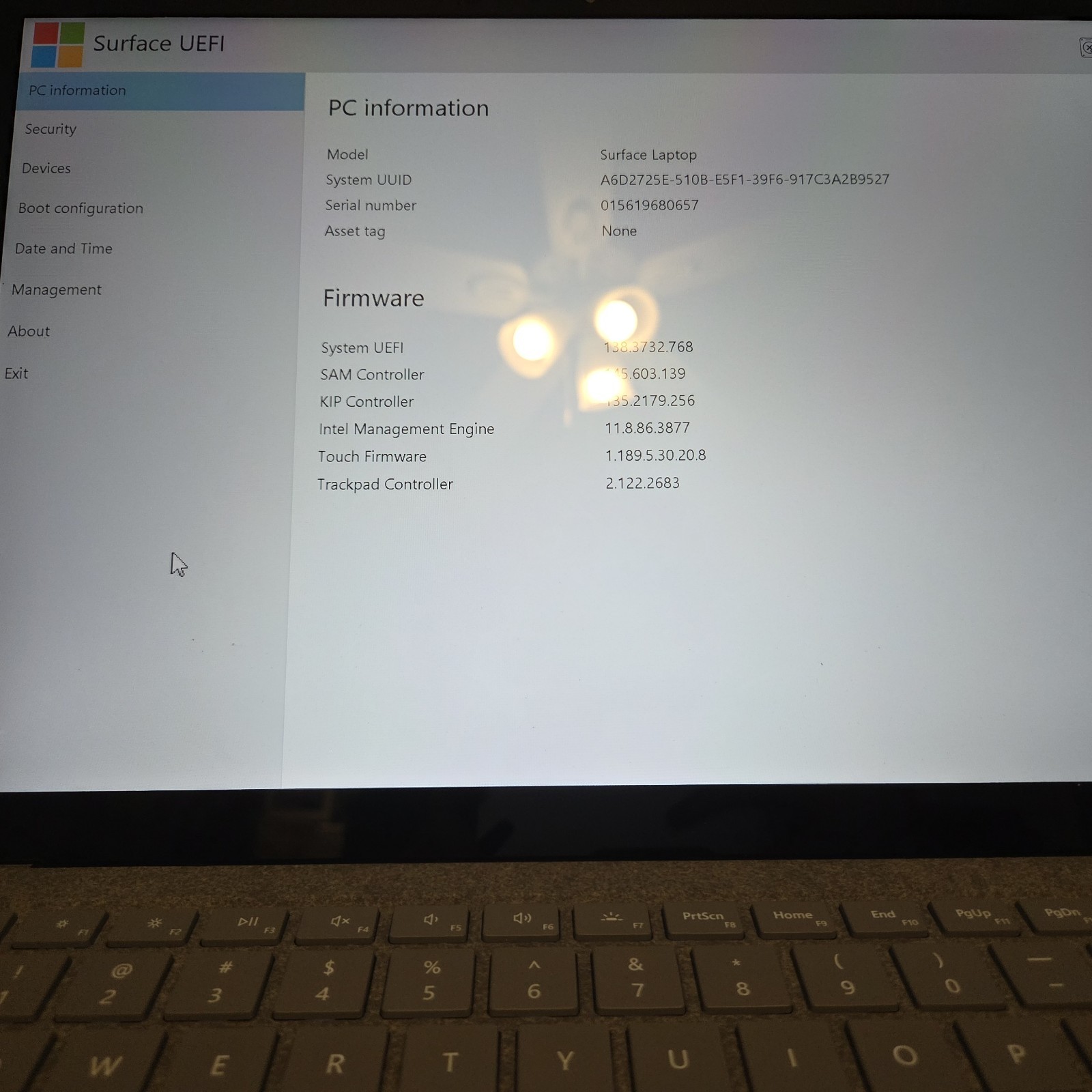 Surface Laptop 1st Gen i7-7660u 8gb ran 90% battery FOR PARTS READ (FAILING SSD)