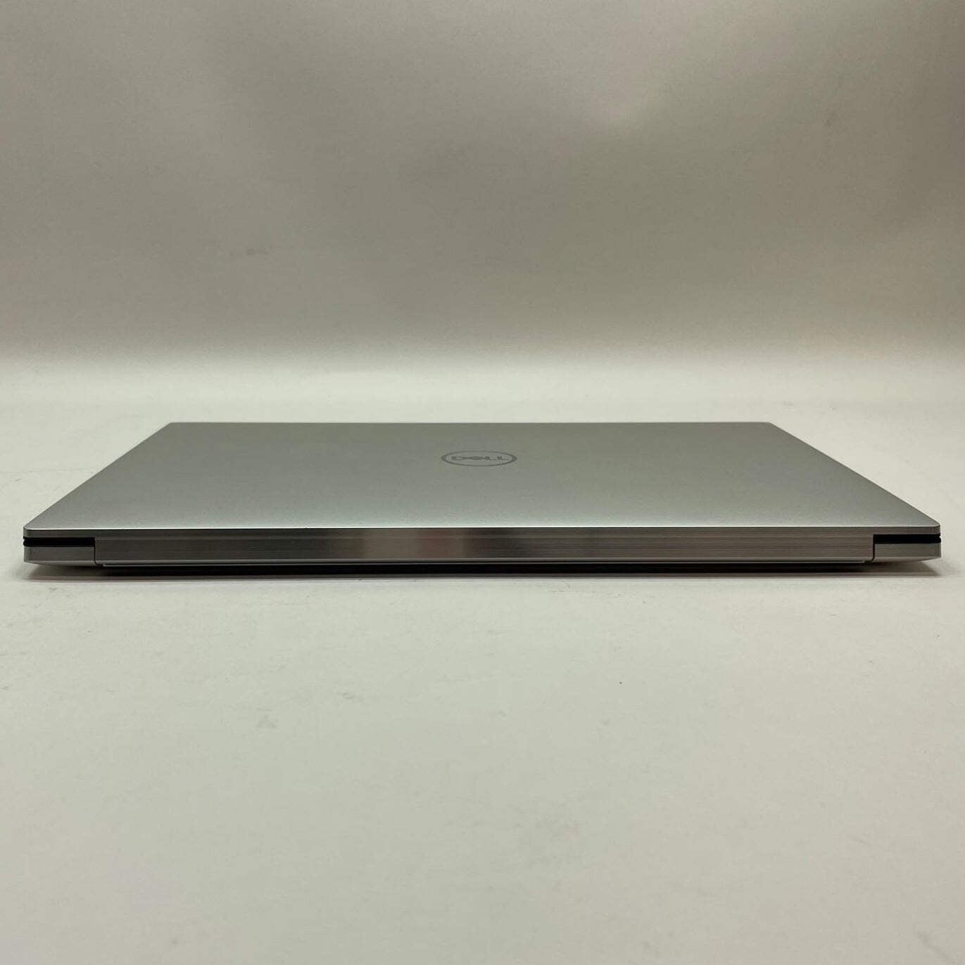 Dell XPS 15 9510 15.6″ i7-11800H 2.3GHz 16GB RAM 1TB SSD GeForce RTX 3050 Ti