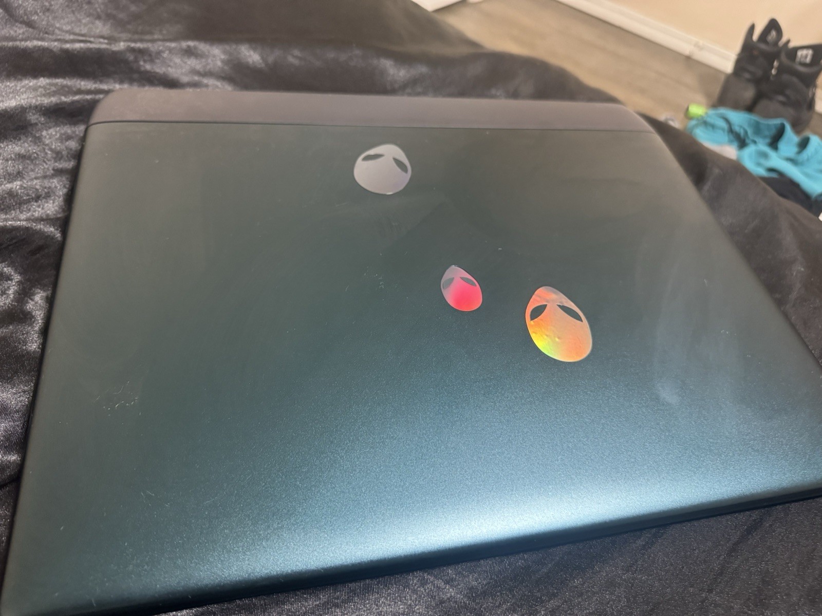 Alienware Area-51 18 18in QHD+ Core Ultra 9 275HX 64GB 2TB RTX 5090 USED GOOD