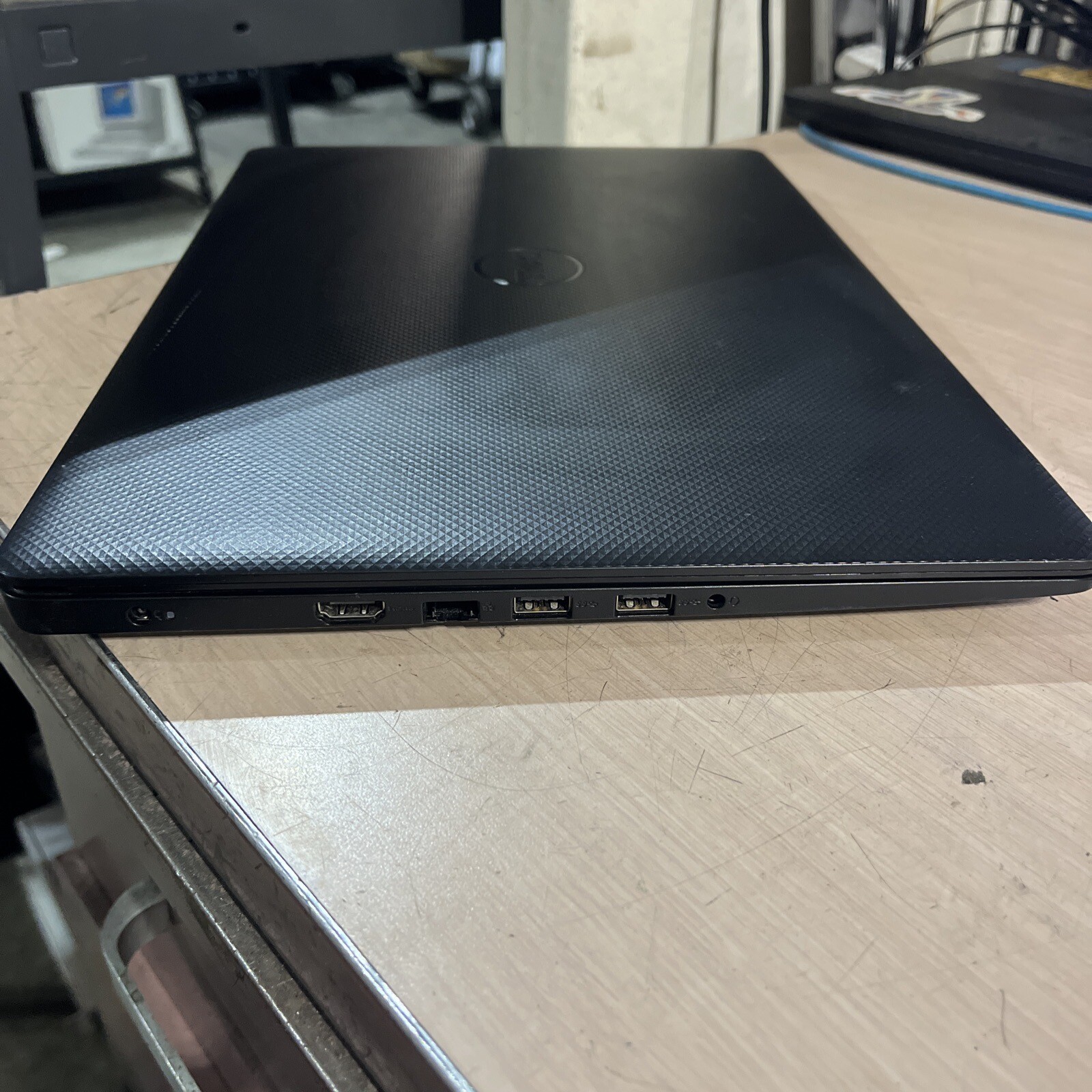 DELL VOSTRO 3583 INTEL CORE I5-8265U 1.60GHZ 8GB RAM NO HD