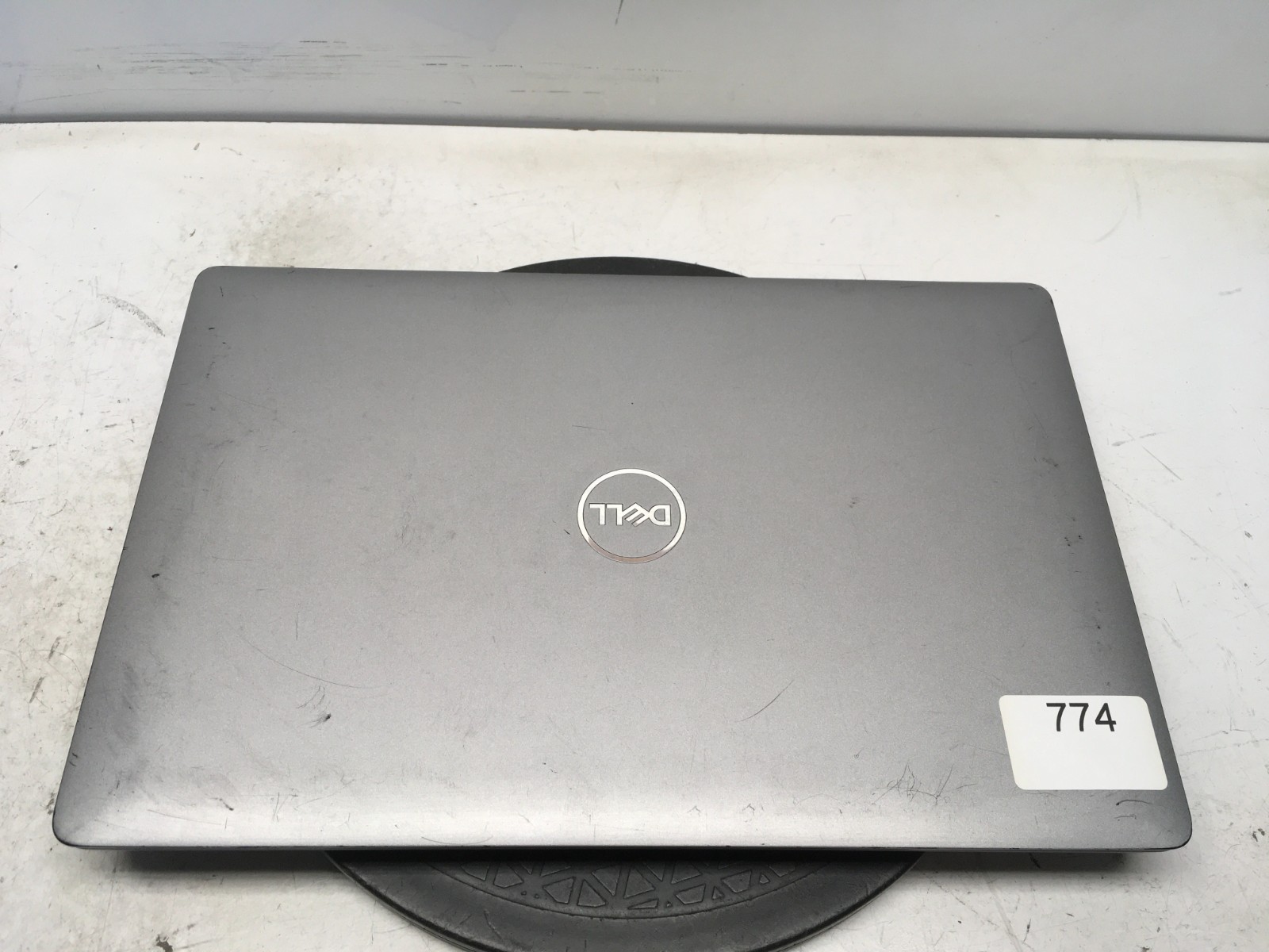Dell Latitude 5511 Intel i7-10850H 2.7GHz 4 GB NO HDD