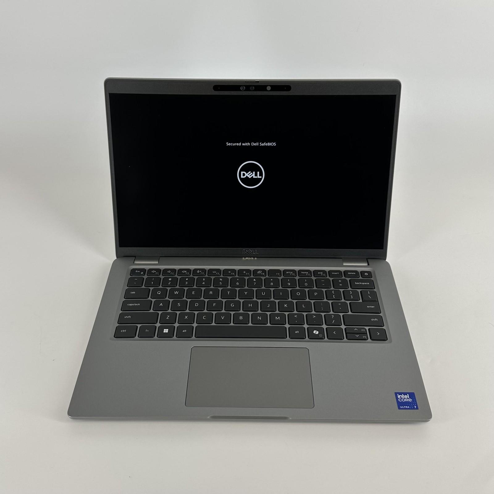 Dell Latitude 5450 14 Gray FHD 1.7 GHz Ultra 7 165U 16GB 512GB SSD-Very Good