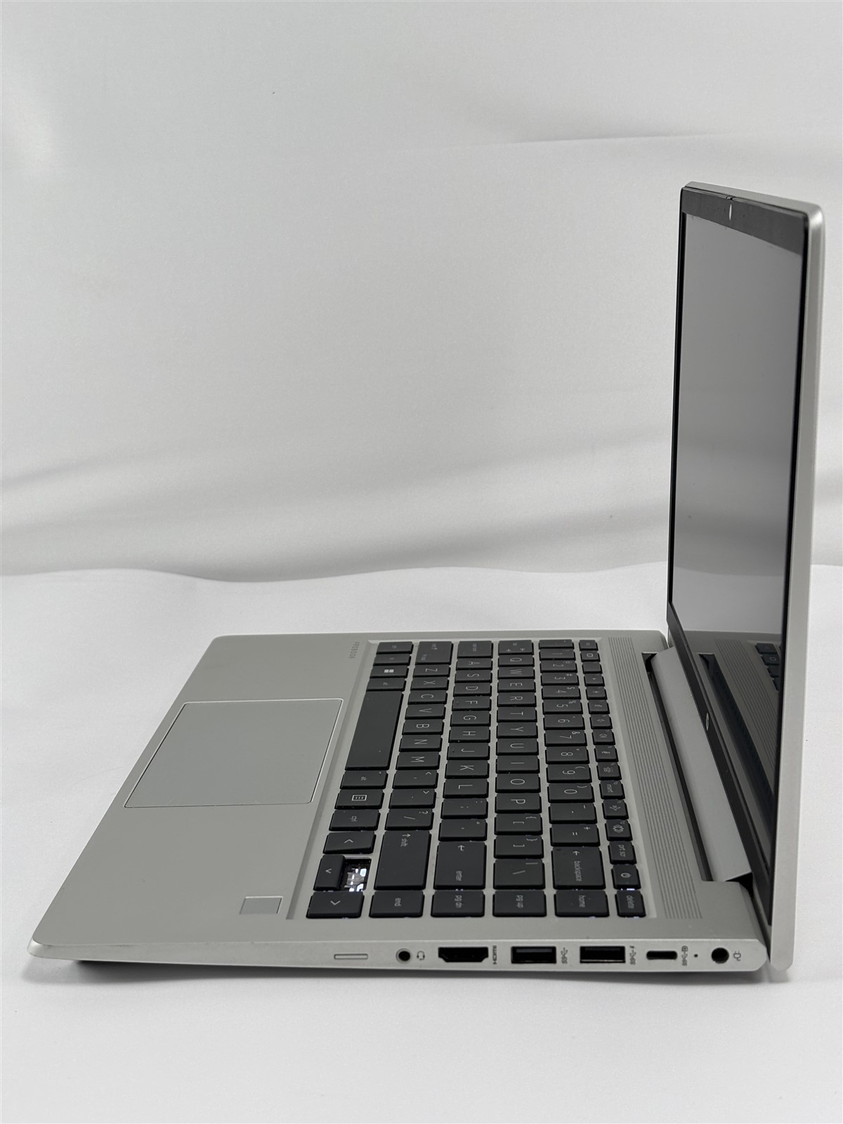 HP ProBook 445 G9 Ryzen 5 5625U 16GB 512GB NVMe SSD 14″ Windows 11 Home