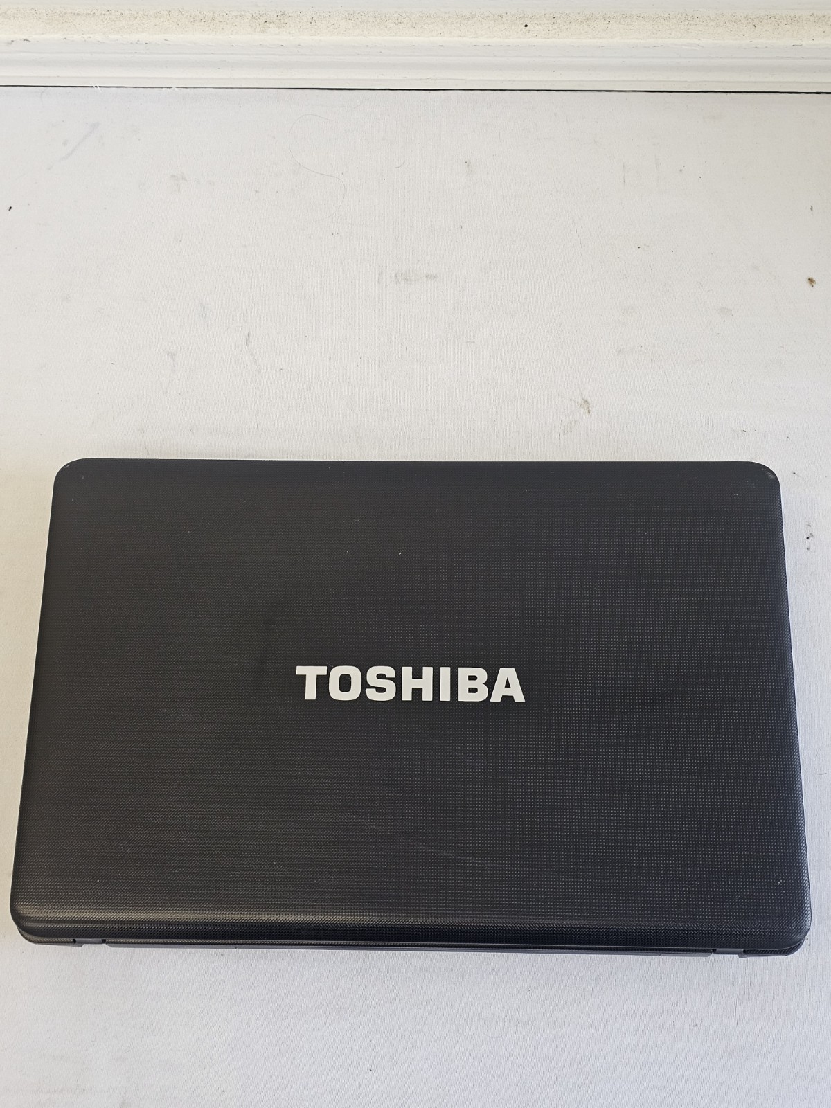 Toshiba Satellite C655D-S5300 Laptop – AMD E-300 – 4GB RAM – BAD BATT Parts READ