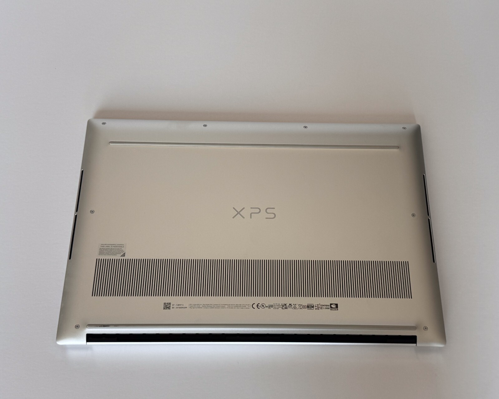 Dell XPS 15 9530 15.6″ (512GB SSD, Intel Core i7-13700H, 5.00GHz, 16GB RAM,…