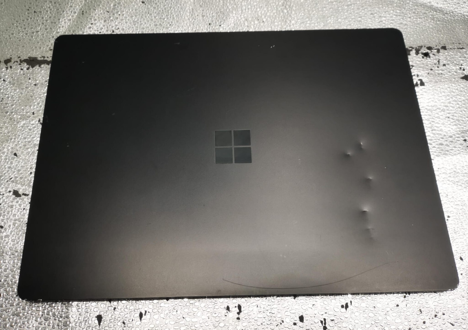 Microsoft Surface Laptop 3 13.5″ 256GB 8G Intel Core i5-1035G7 – 1.20 GHz *READ*