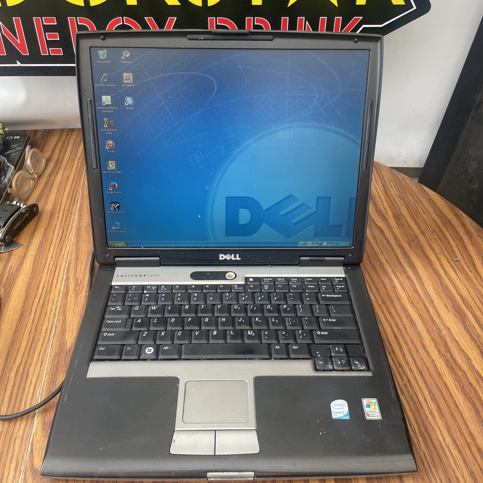 Dell Latitude D520 Laptop Vintage For parts or repair
