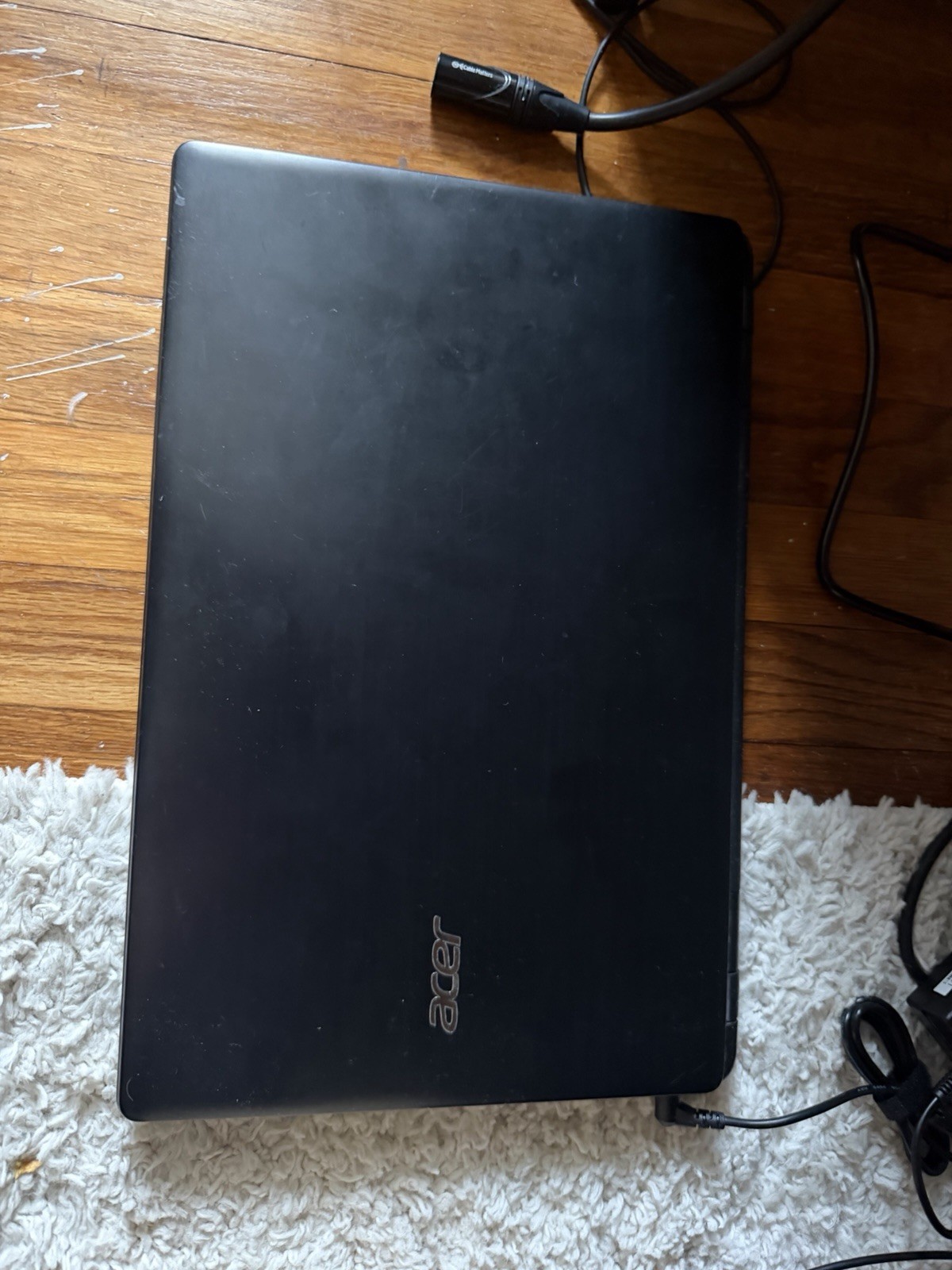 Acer Aspire E 15 – E5-572G-72M5 With charger (READ DESCRIPTION!)