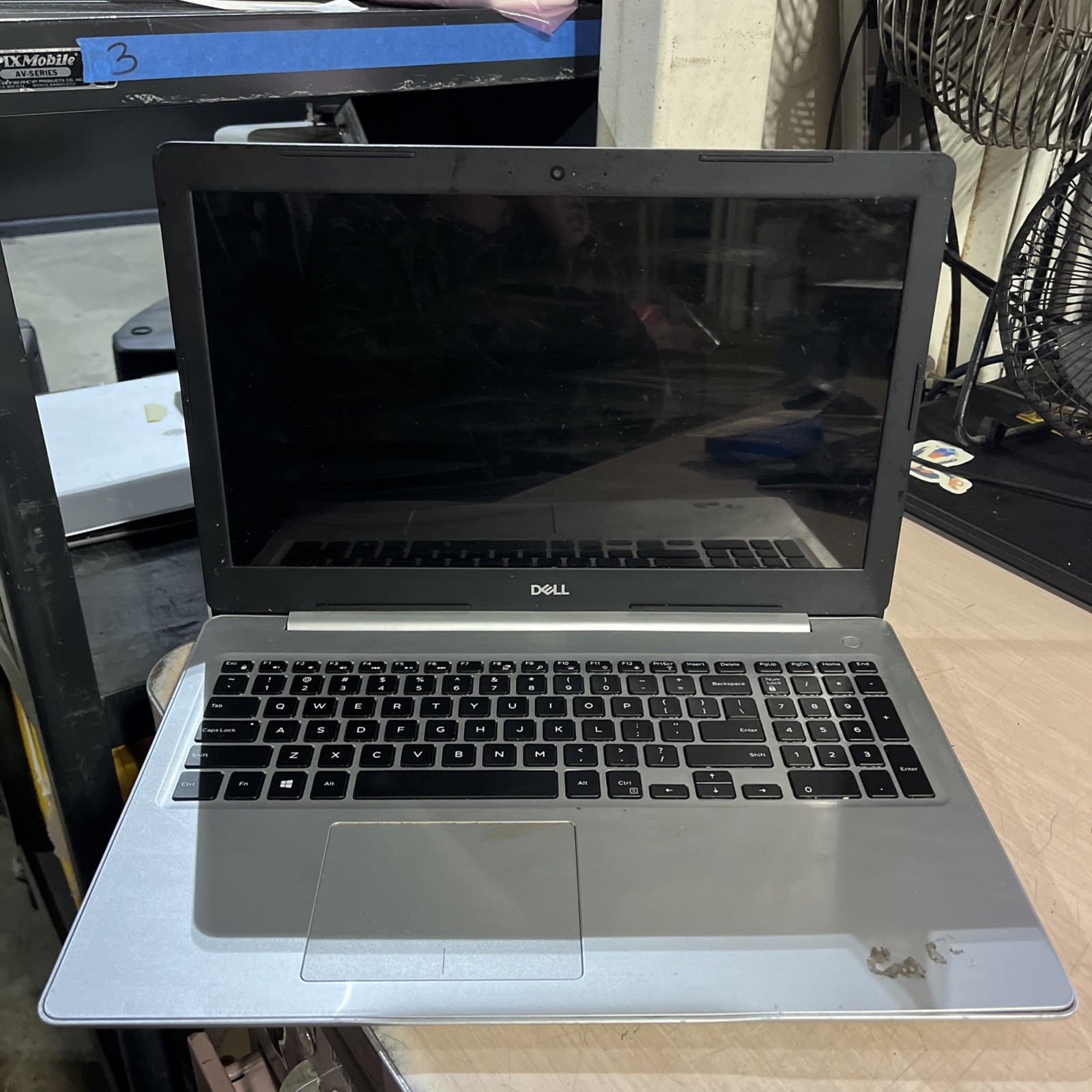 DELL INSPIRON 5575 AMD RYZEN 5 2500U 8GB RAM NO HD