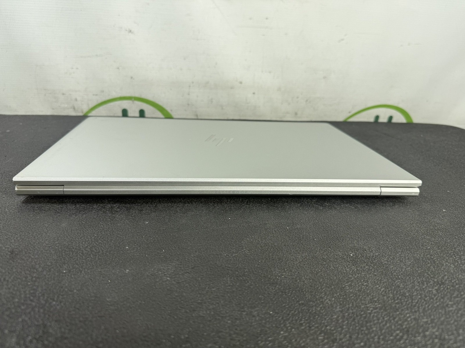 HP EliteBook 850 G7 15.6″ i7-10510U 1.8GHz 16GB DDR4 256GB SSD w/ AC Adapter