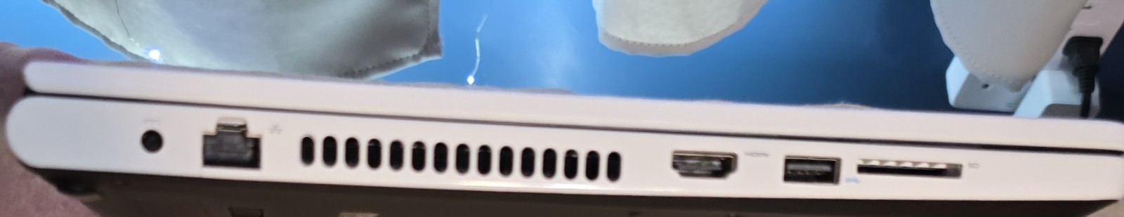 Dell Laptop – AMD A8 – 12GB RAM – 1TB Storage – Includes Charger