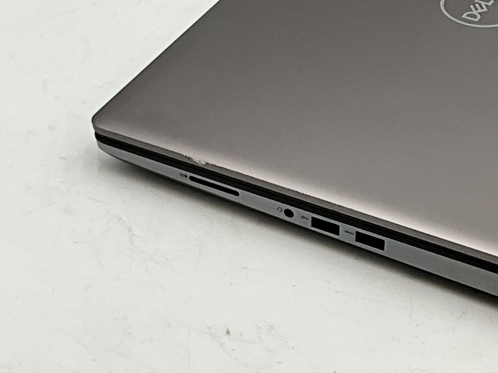 DELL Precision 7560 i7-11850H 2.50g 32GB 1TB T1200 15.6″ WIN11 Laptop 9L941J3