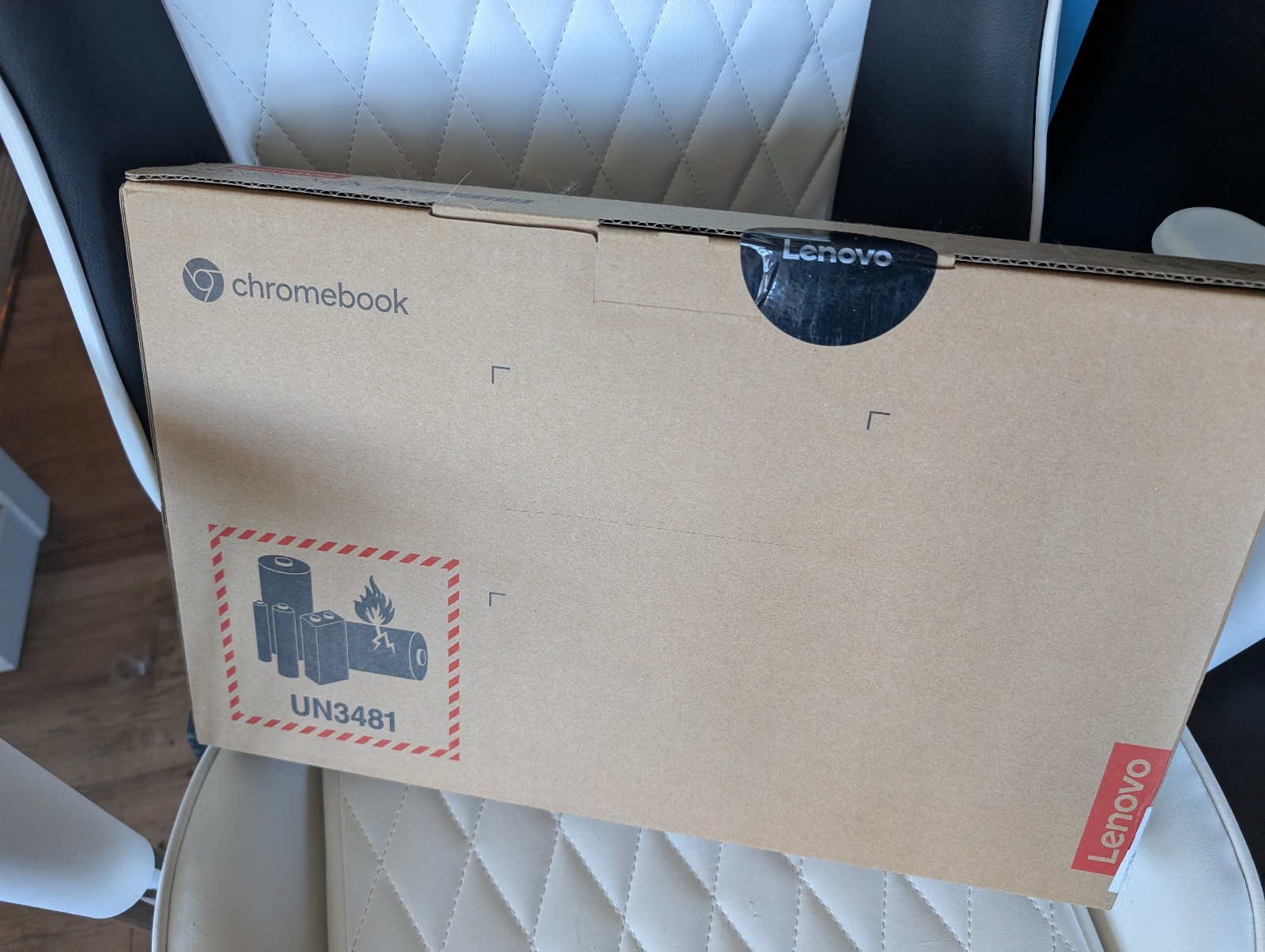 Lenovo IdeaPad Slim 3 Chromebook 14M868 14″ Full HD Laptop